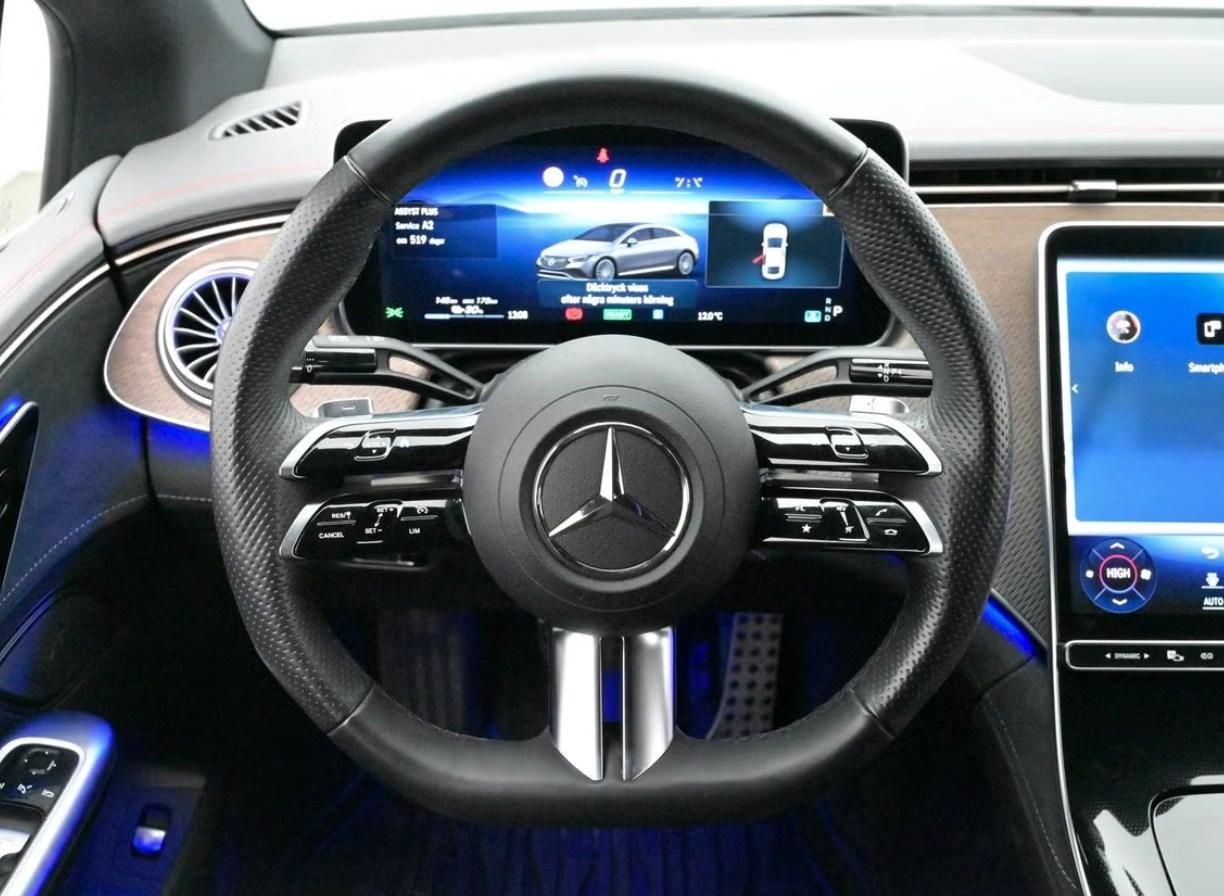 Mercedes-Benz EQE, 350 AMG SoH 95% Kamera Ambient - fotka 6