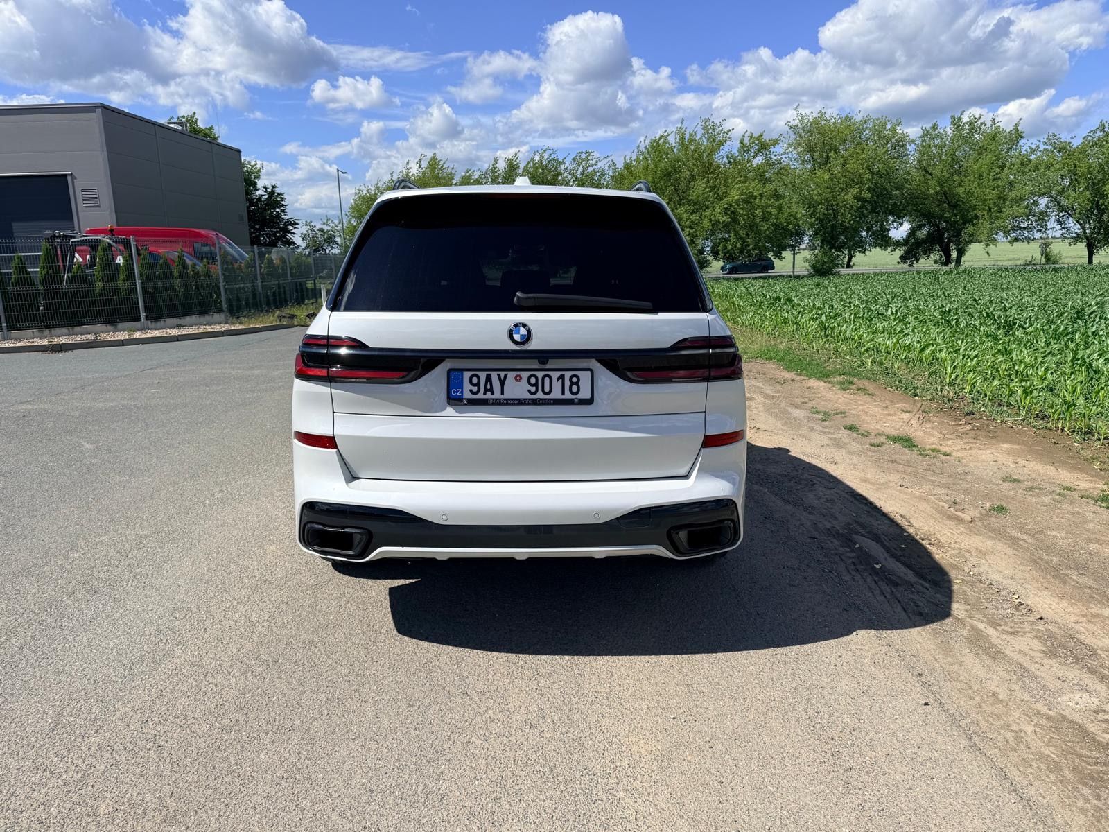 BMW X7, XDRIVE 40D M-paket Tažné 1maj - fotka 6