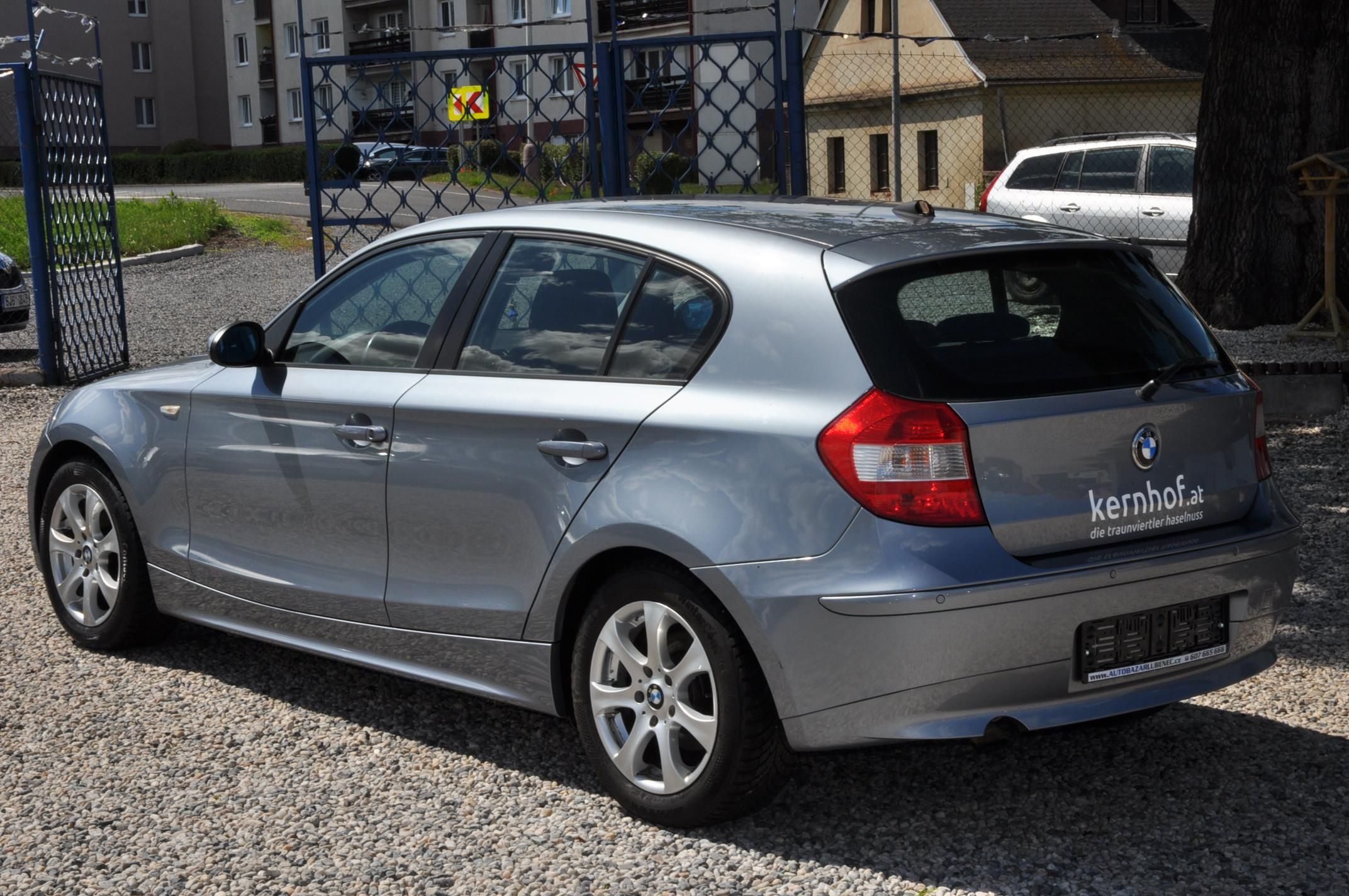 BMW Řada 1, 118d 89kW - fotka 4