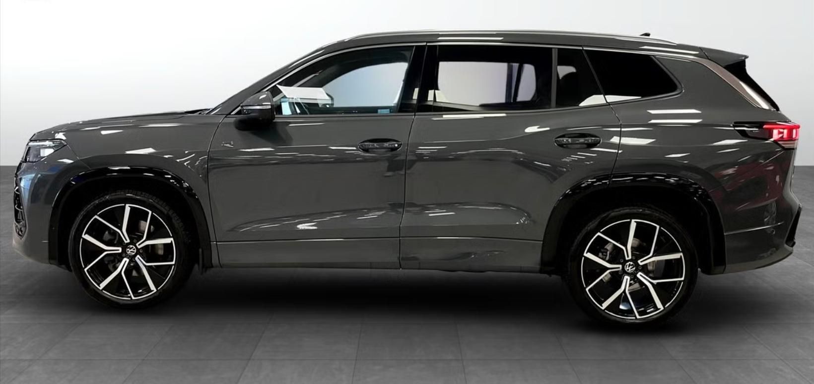 Volkswagen Tayron, 2.0 TDI 4M 7 míst Pano. 360k - fotka 2