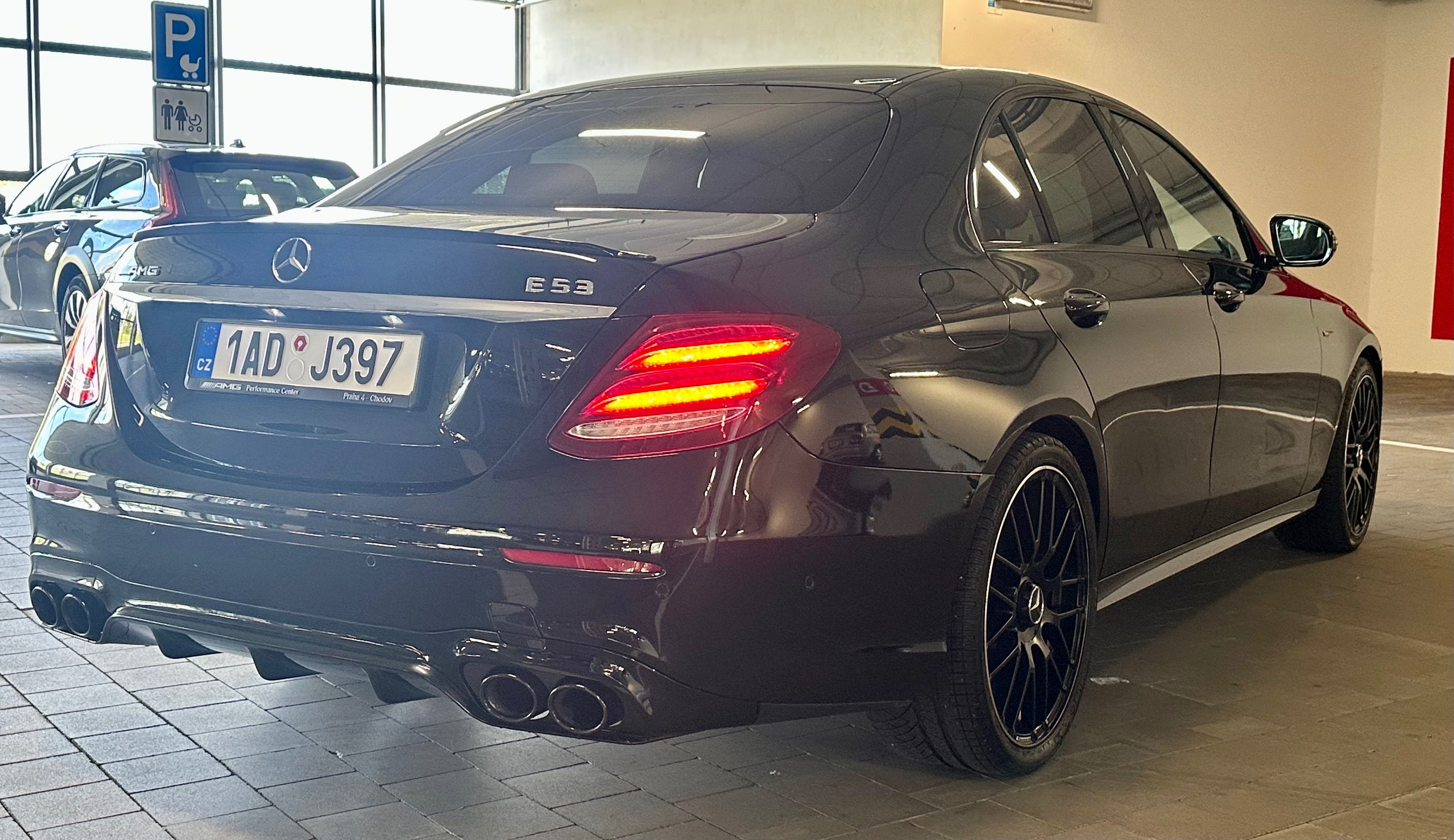 Mercedes-Benz Třídy E, E200 E53 AMG paket - fotka 3