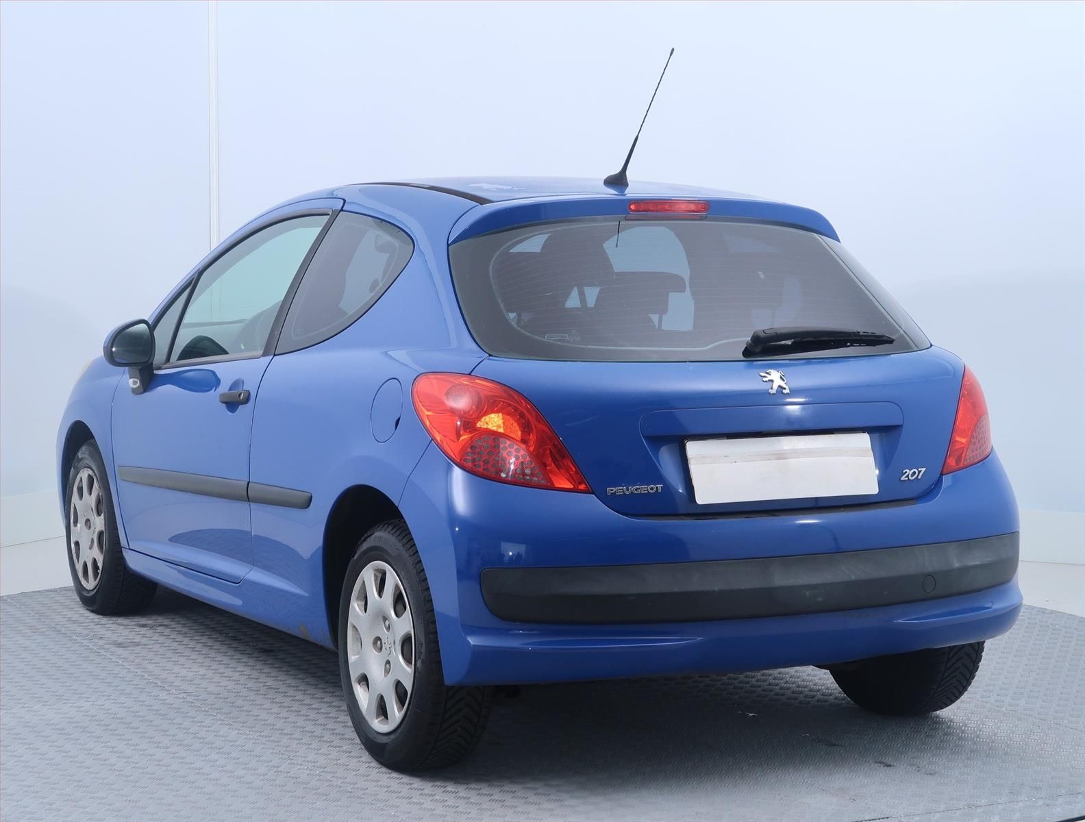 Peugeot 207, 1.4, Klima, za dobrou cenu - fotka 4