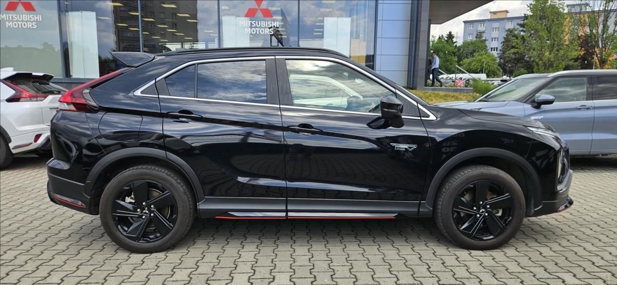 Mitsubishi Eclipse, 2,4 PHEV PLUG-in Hybrid 4x4  I - fotka 3