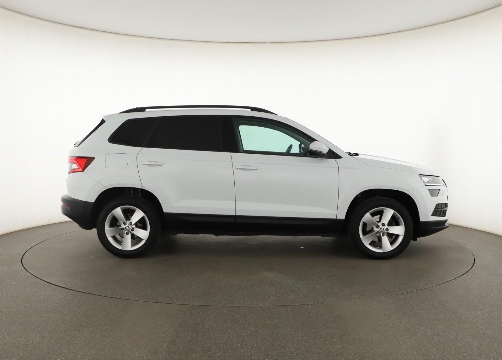 Škoda Karoq, 1.5 TSI, Automat, Navi - fotka 6
