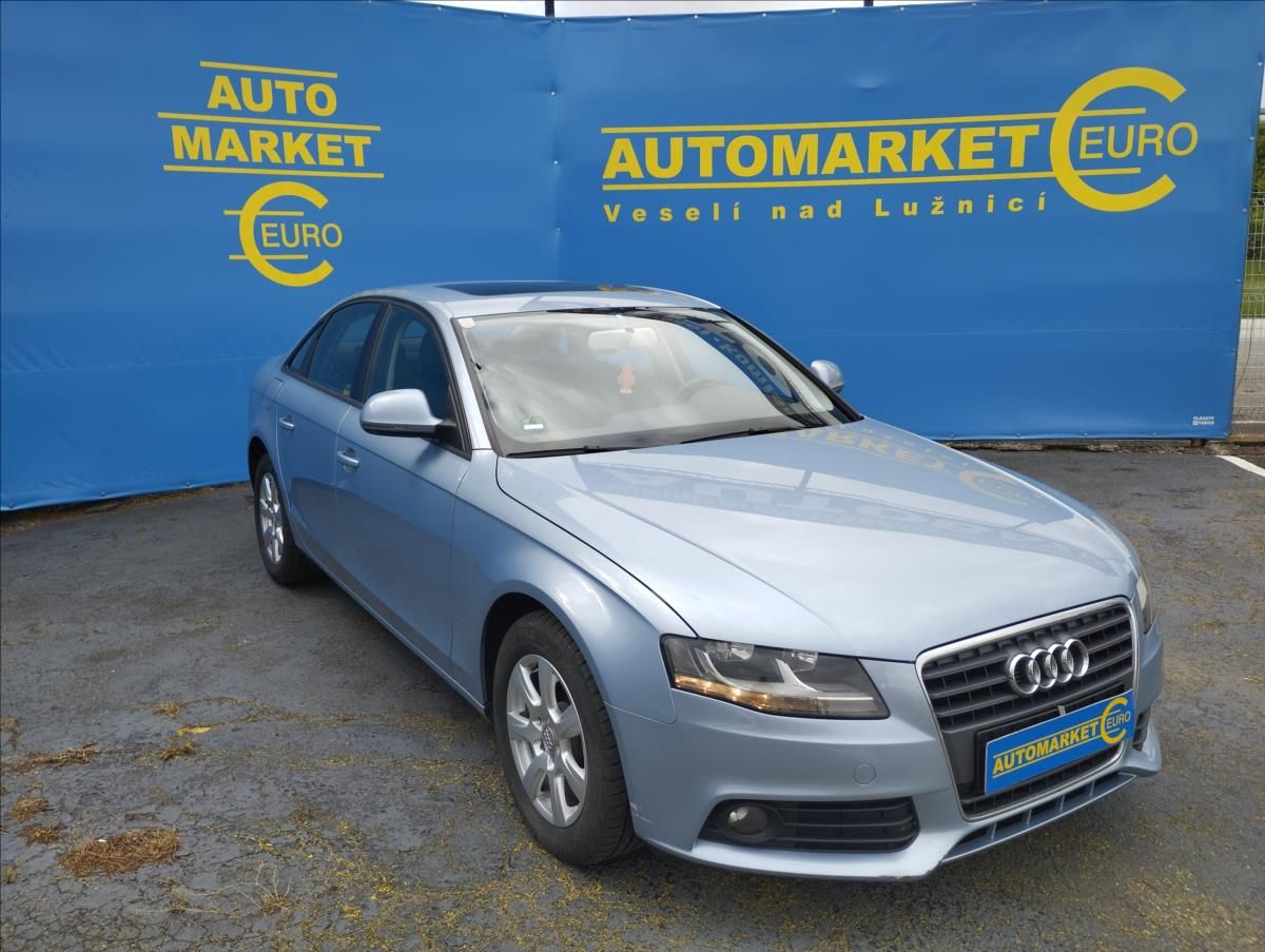 Audi A4, 2,0 105KW - fotka 3