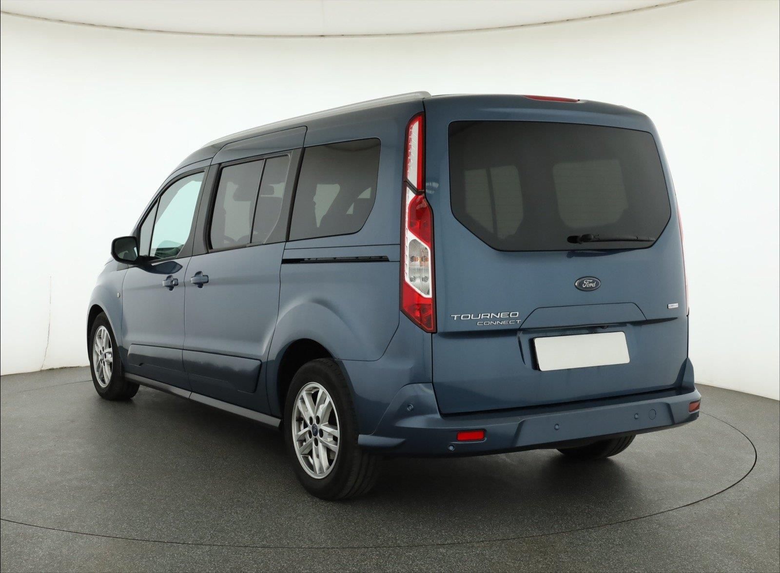 Ford Tourneo Connect, Maxi 1.5 EcoBlue, Titanium - fotka 4