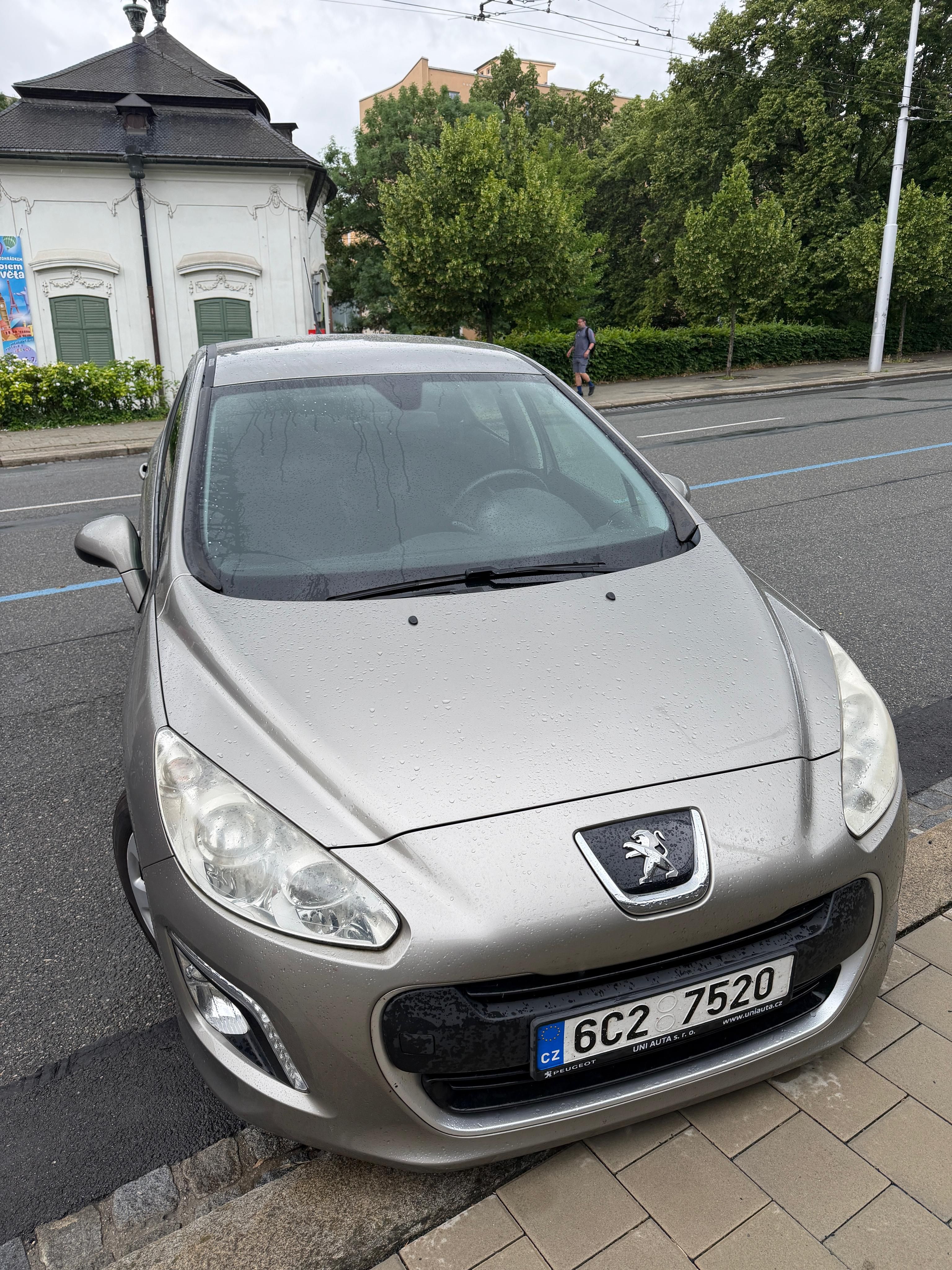 Peugeot 308, Peugeot 308,1.maj.,servisováno