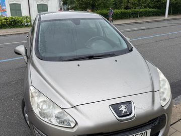 Peugeot 308,1.maj.,servisováno