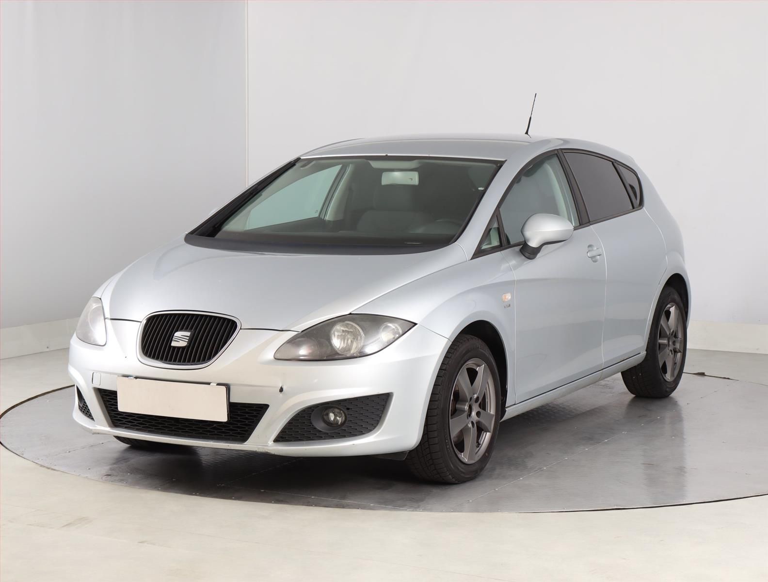 Seat Leon, 1.4 TSI, Automatická klima - fotka 2
