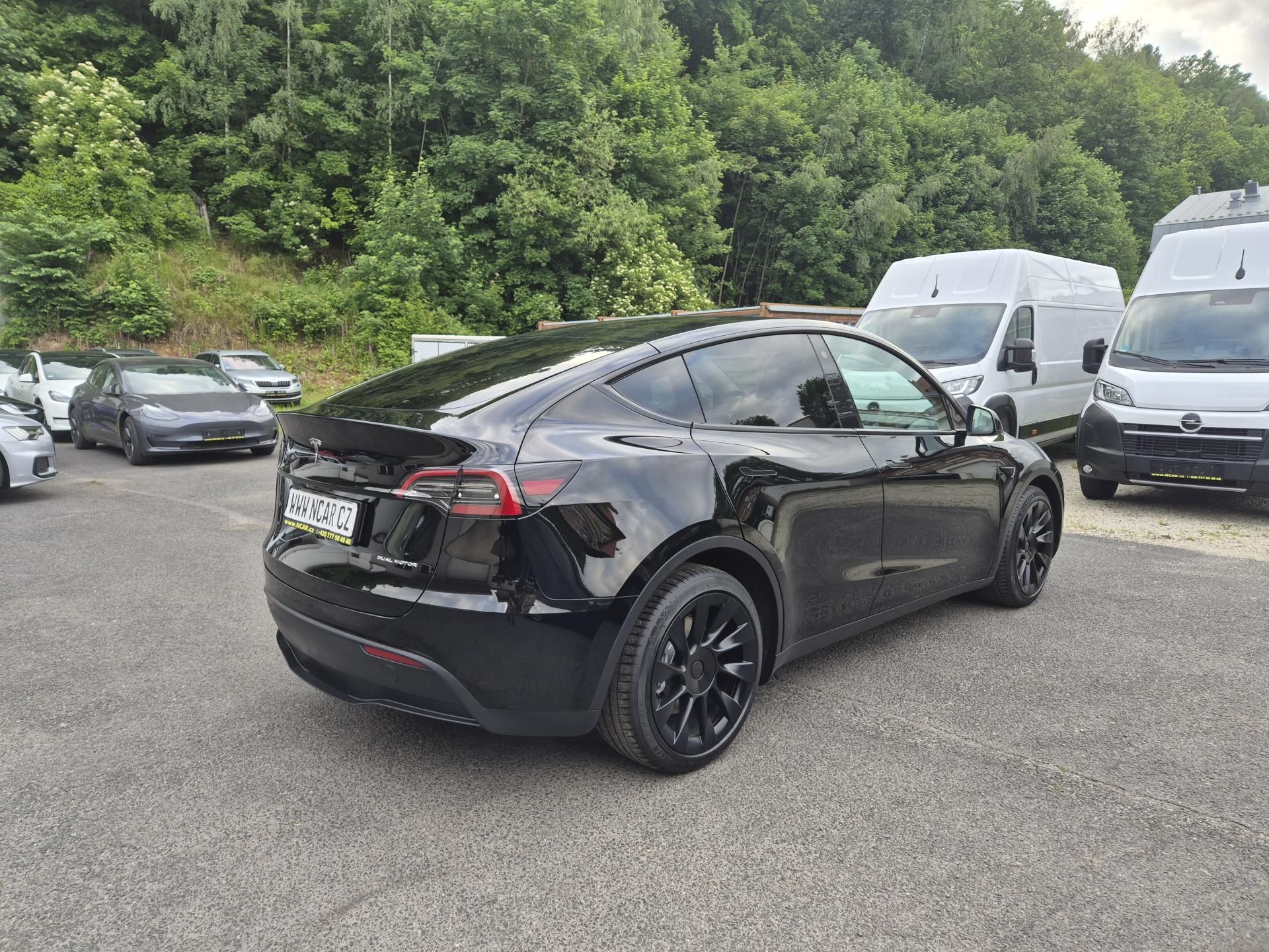 Tesla Model Y, LONG RANGE DUAL MOTOR TZ 92,0% - fotka 5