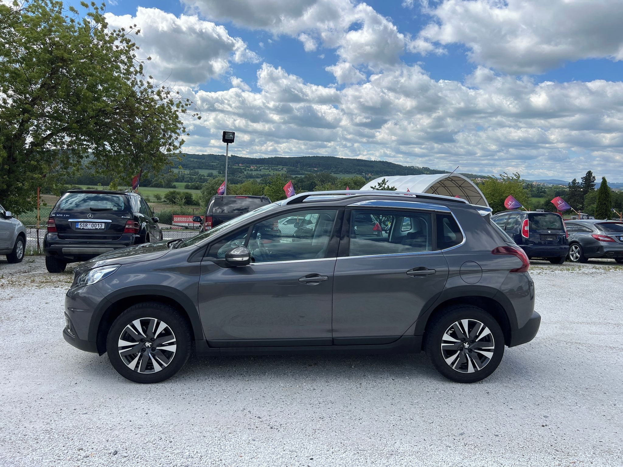 Peugeot 2008, 1.2 i - fotka 4