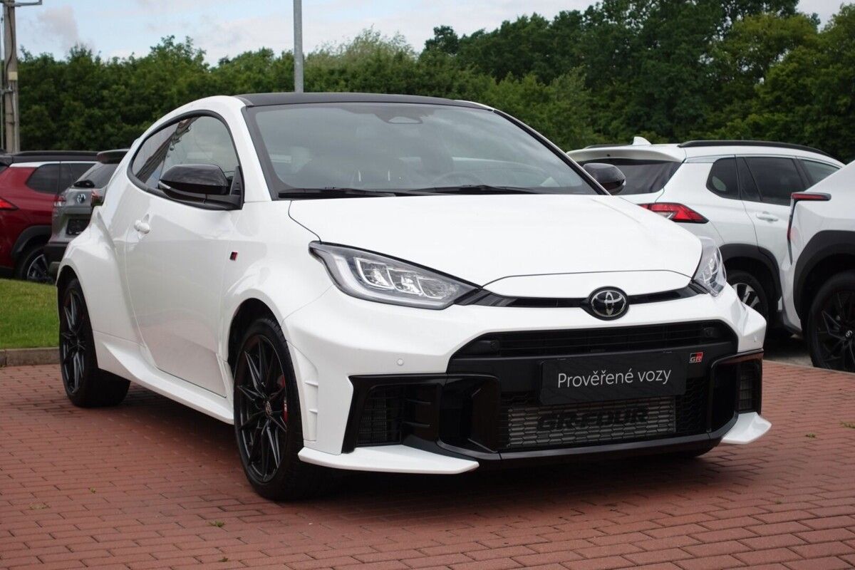 Toyota GR Yaris, 1.6Turbo 8AT 4X4 Dynamic + VIP - fotka 3