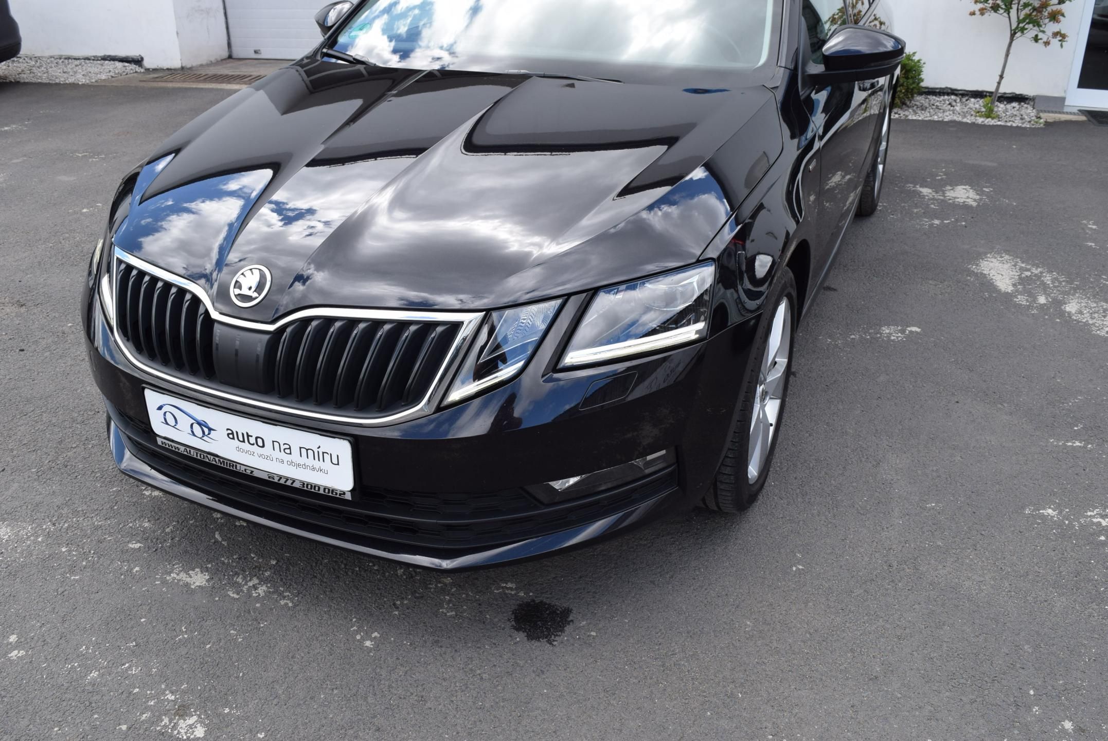 Škoda Octavia, 1.5TSI 110kw CLEVER LED TAŽNÉ - fotka 2