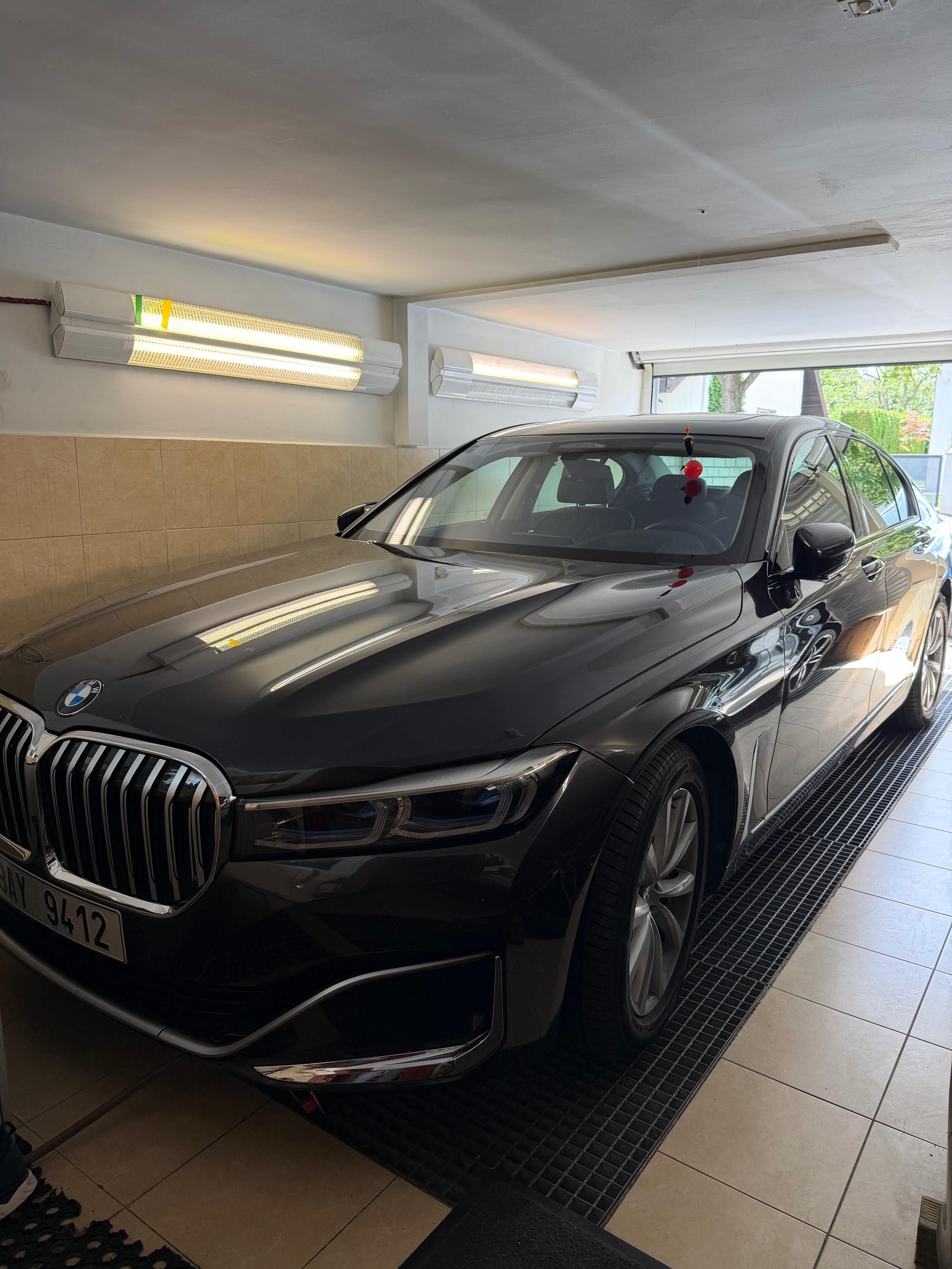 BMW Řada 7, BMW řada 740dxDrive 3000 - fotka 2