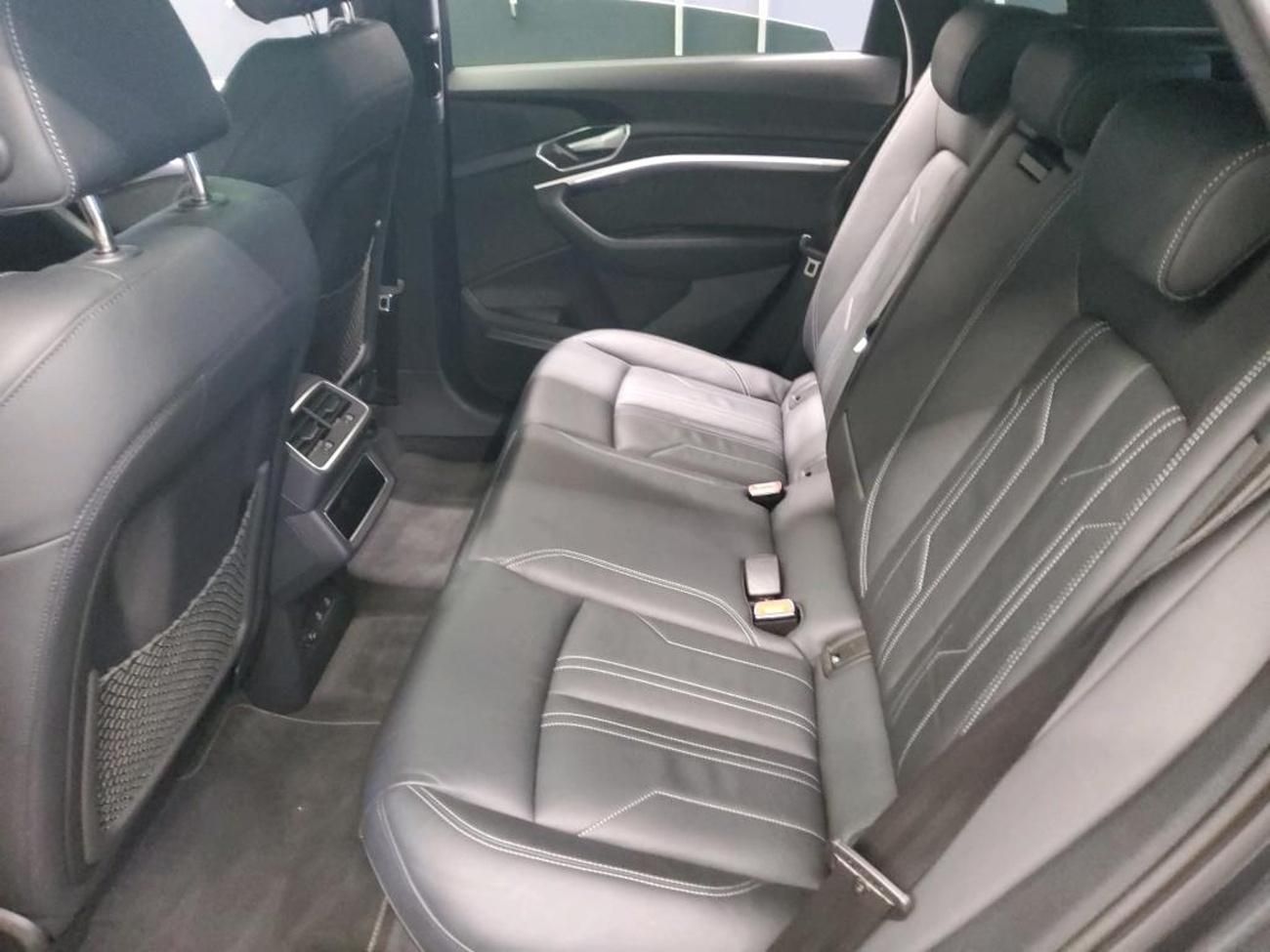Audi e-tron, SPORTBACK S 370kw SOH 97% - fotka 5