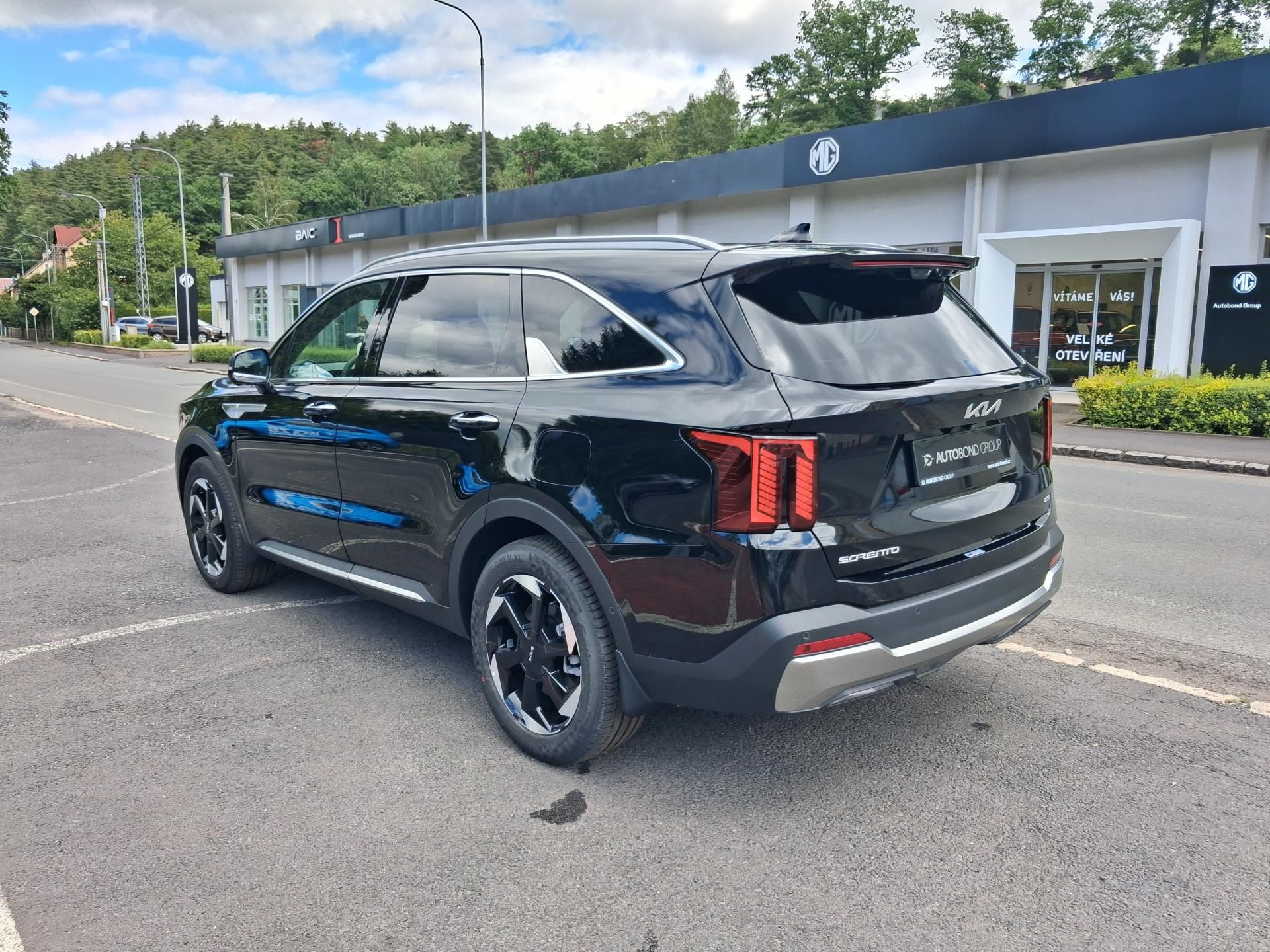 Kia Sorento, 5P TOP 1.6 T-GDI HEV 4×4 6AT N - fotka 6