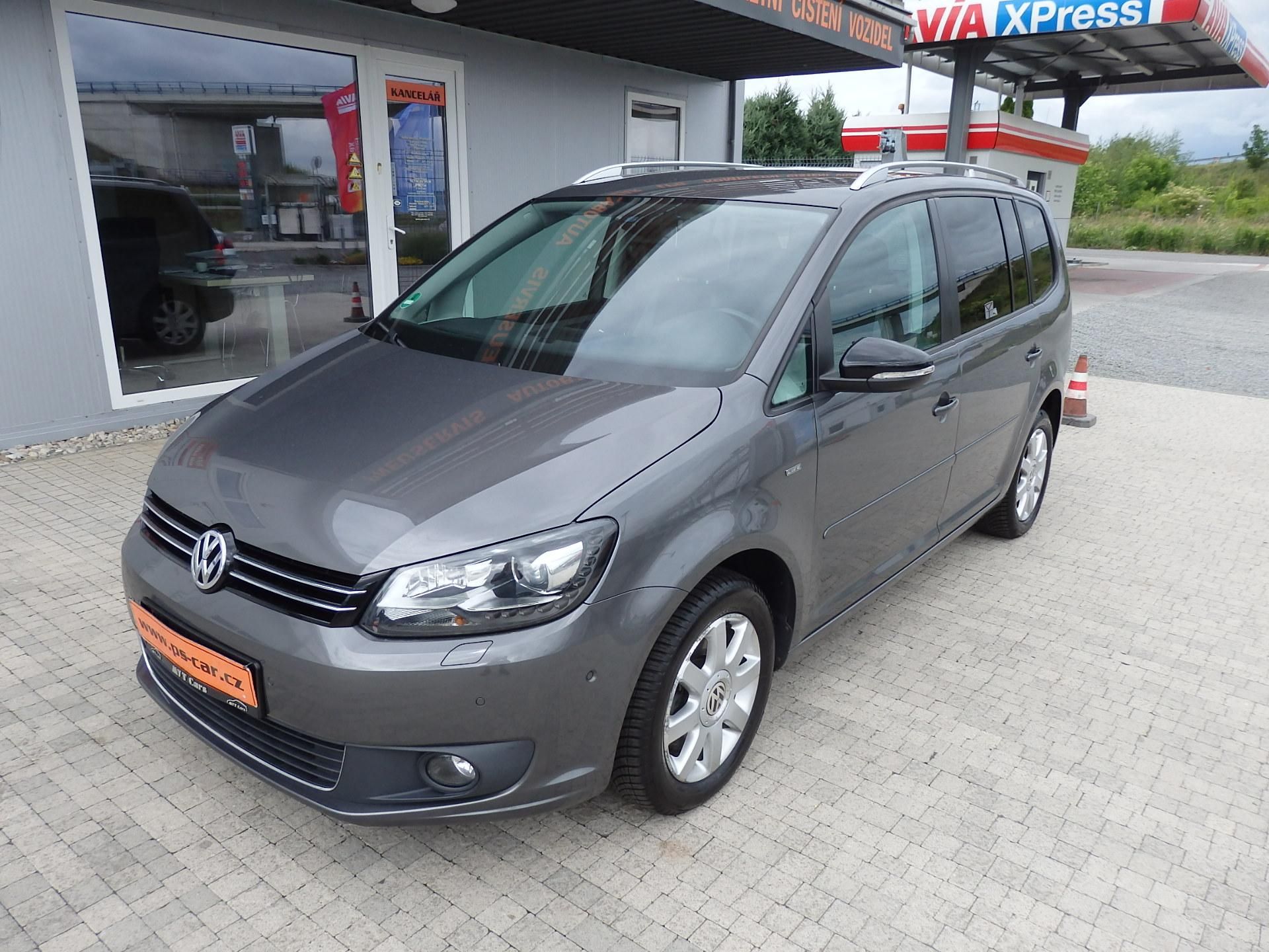 Volkswagen Touran, 1.4 TSI 103 kW LIFE XENONY - fotka 2