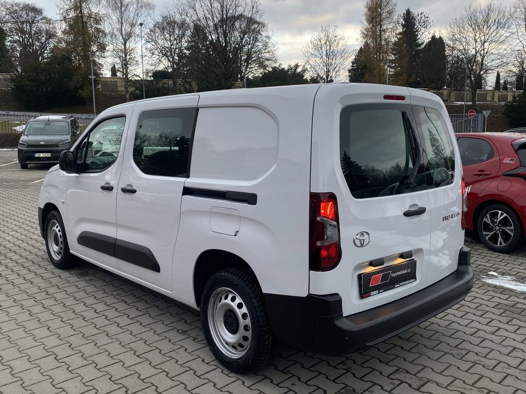 Toyota Proace City, 1.5 Diesel 130 5D CrewCab Long - fotka 5
