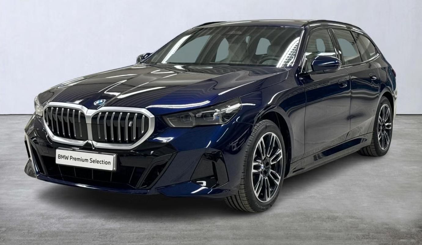 BMW i5, xDrive40 Touring M Tažné Kam.
