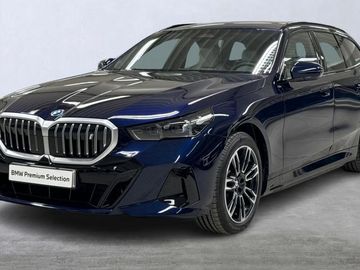 xDrive40 Touring M Tažné Kam.