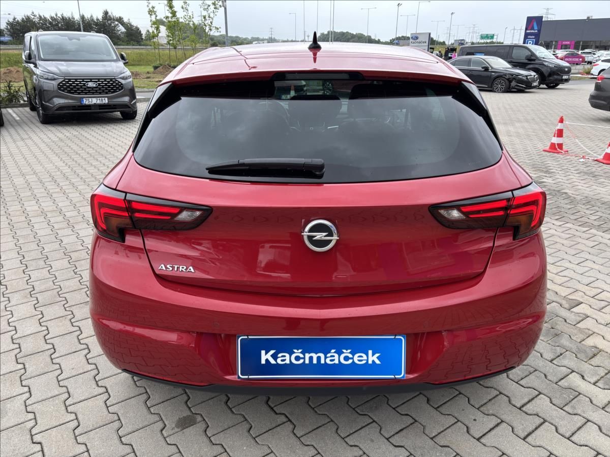 Opel Astra, 1,2 Ultimate 107kW - fotka 4