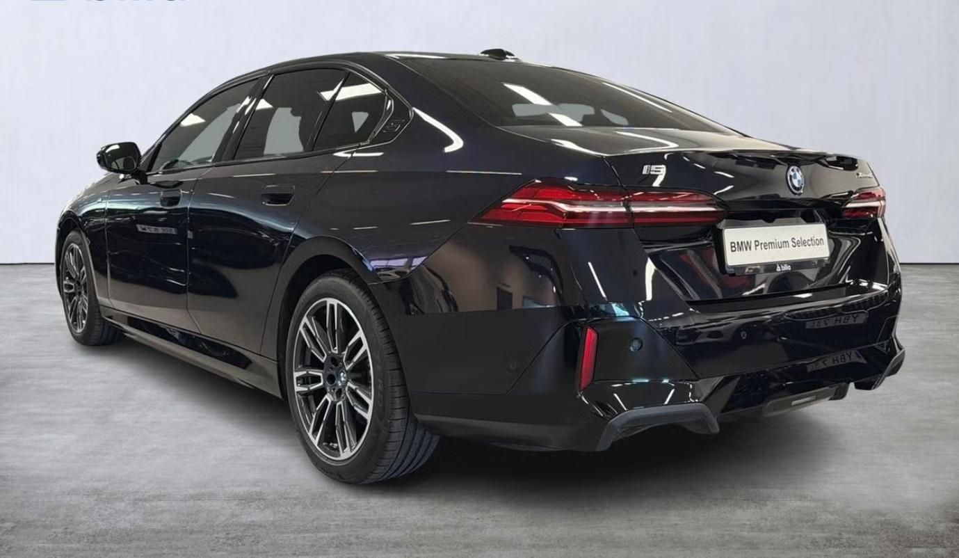BMW i5, xDrive40 M Sport Kamera Tažné - fotka 2