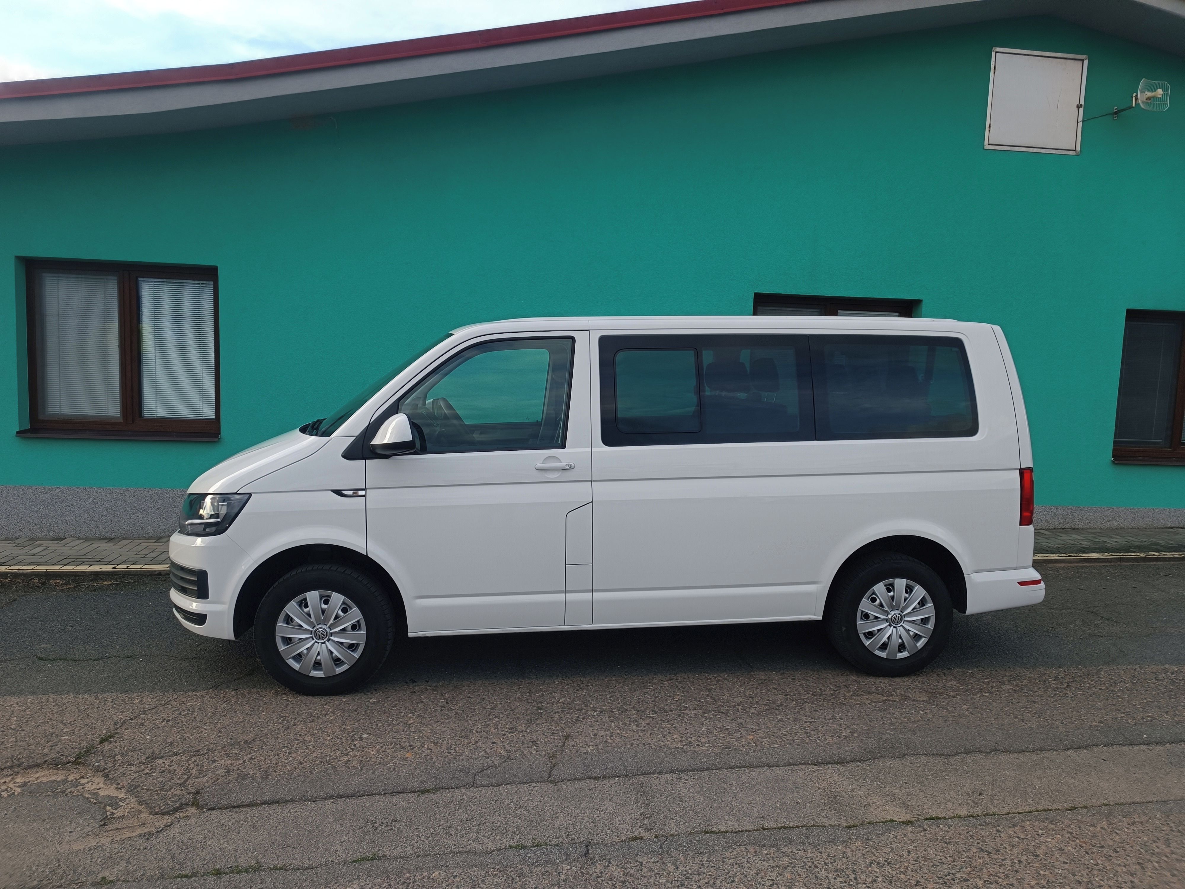 Volkswagen Transporter, WV Caravelle trend - fotka 5