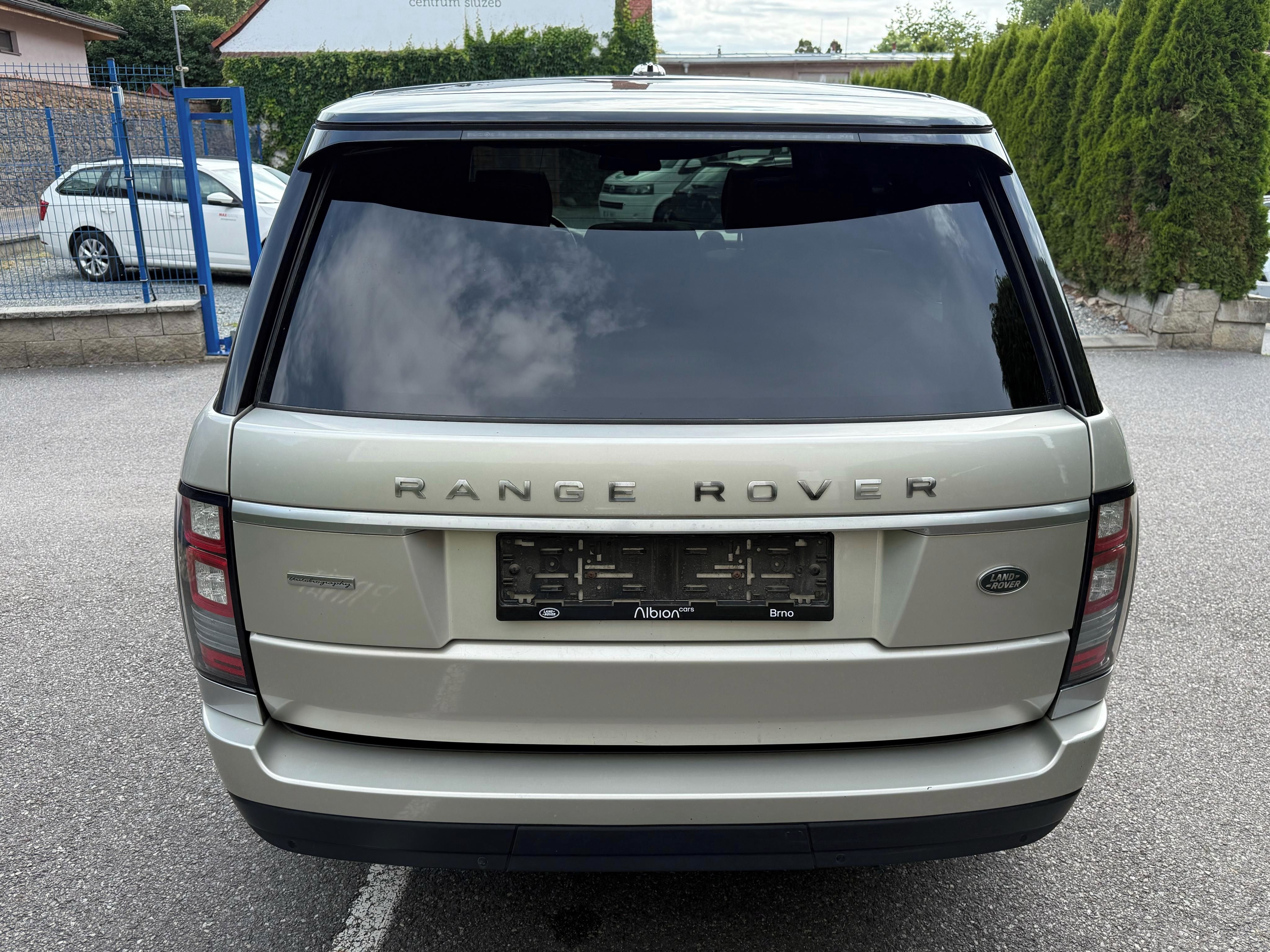 Land Rover Range Rover, 4,4 V8, AUTOBIOGRAPHY, ČR, DPH - fotka 4
