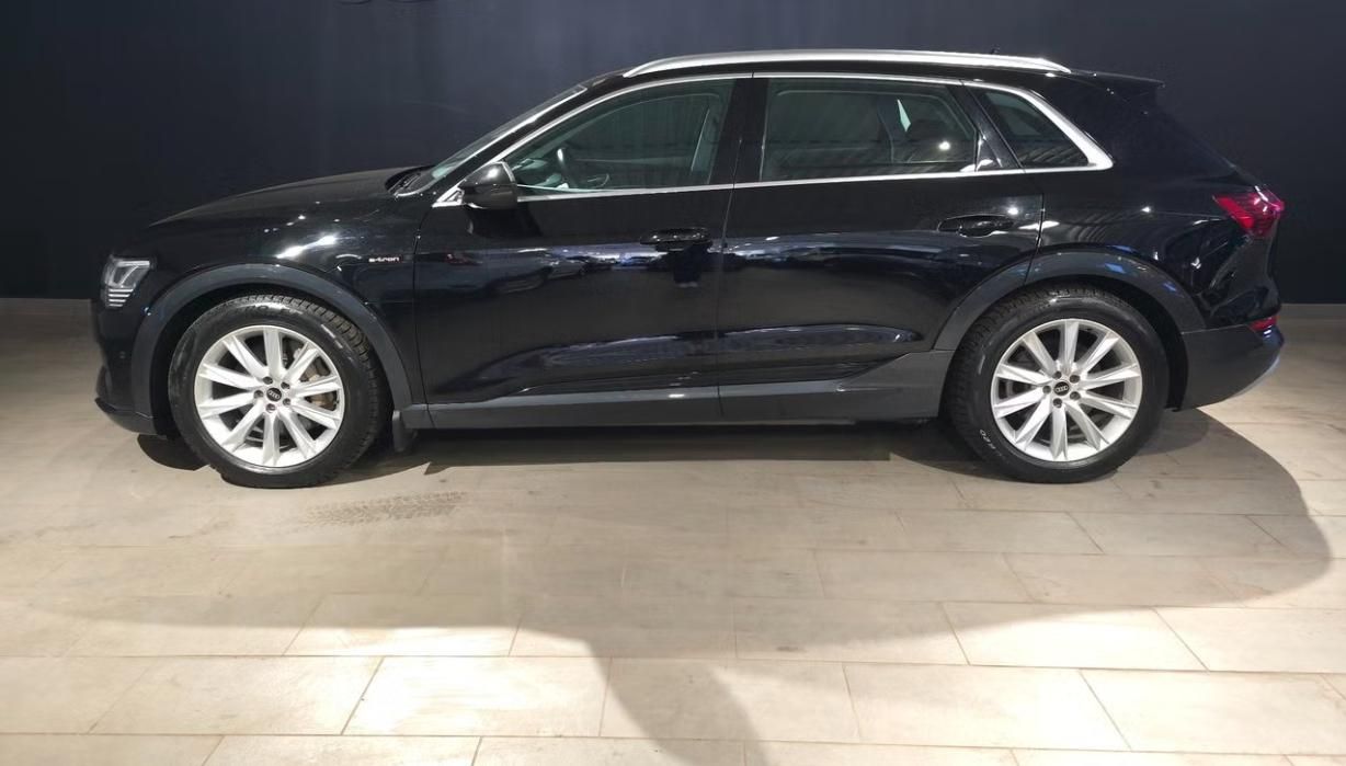 Audi e-tron, 55 Quattro Kamera Vzduch LED - fotka 2
