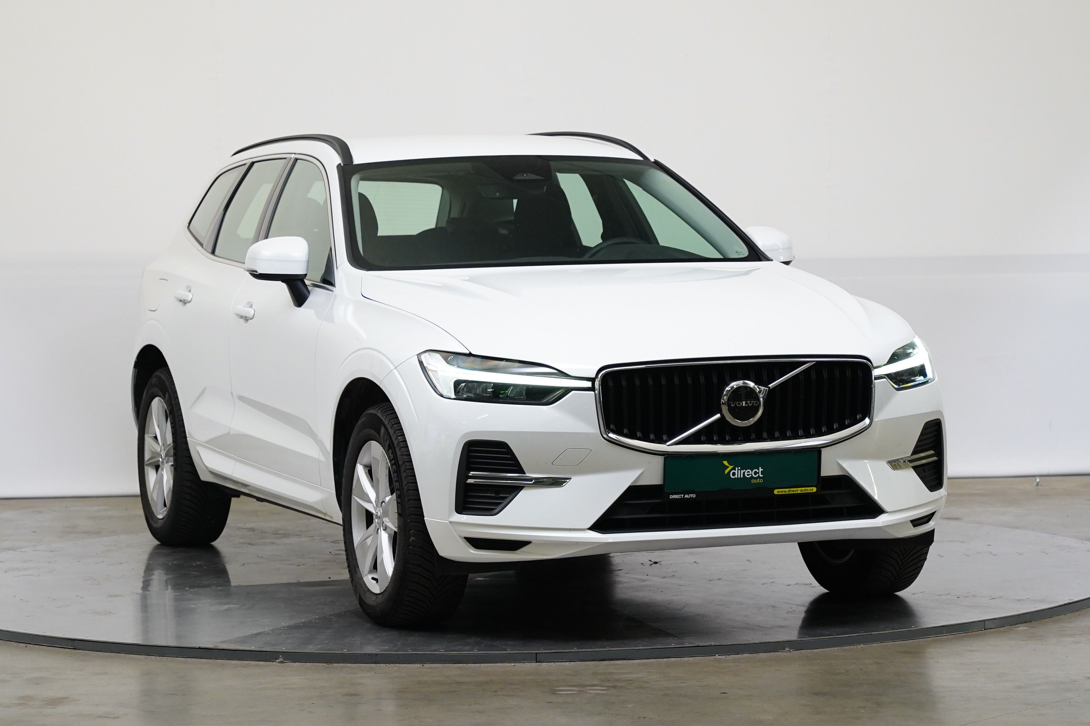 Volvo XC60, 2.0 D4 145 kW - fotka 2