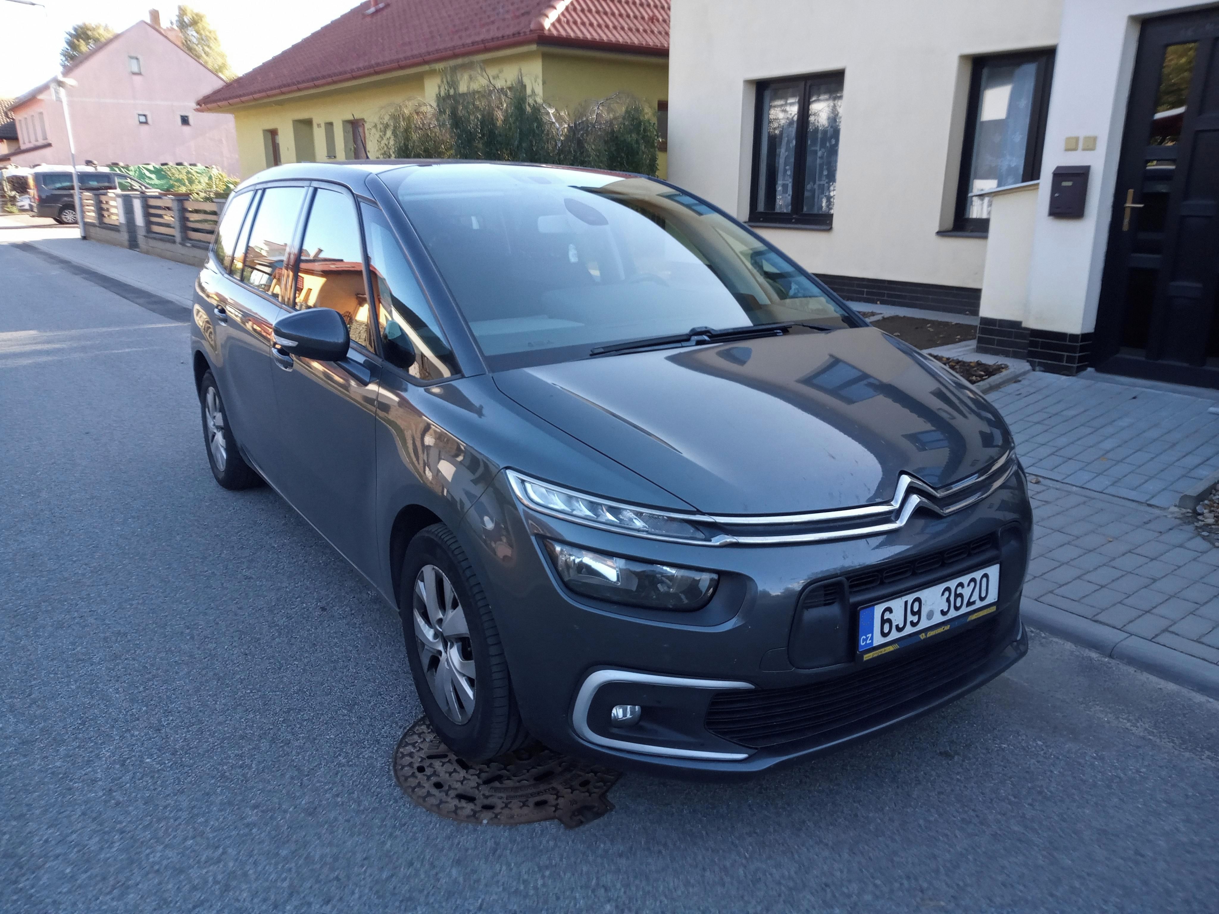 Citroën Grand C4 Picasso, 1,6 Blue HDI 7 míst, tažné