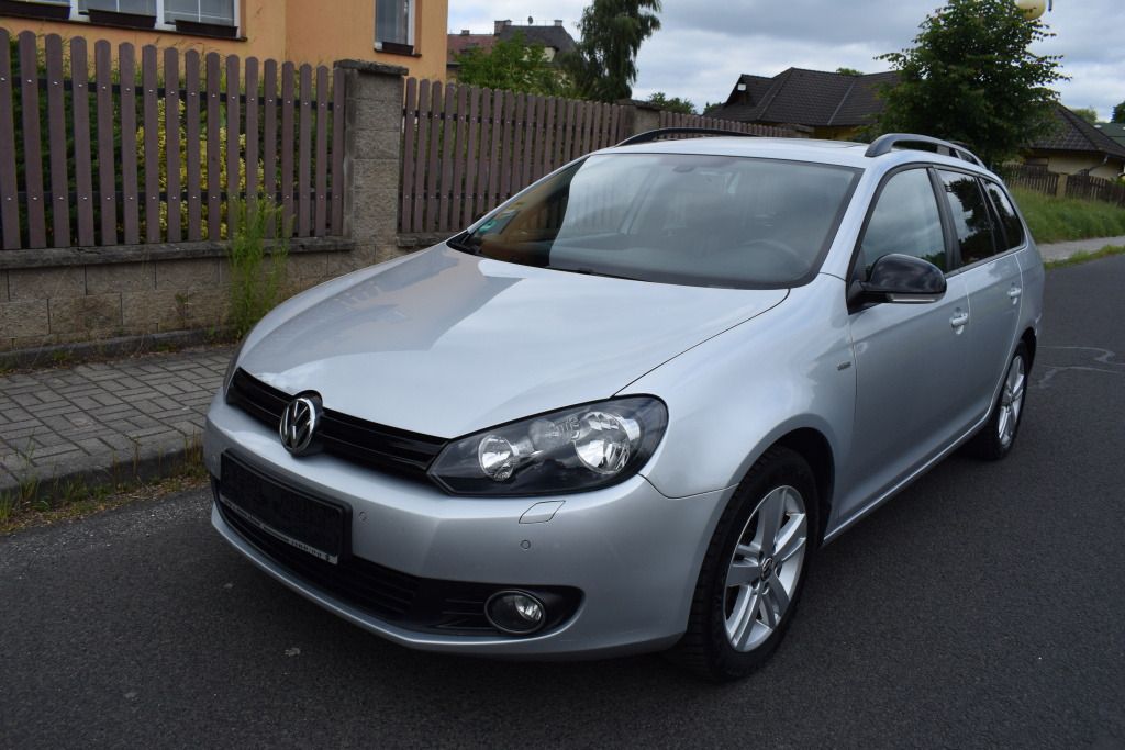 Volkswagen Golf, 1.2TSi MATCH, 77KW, SERVISKA - fotka 2