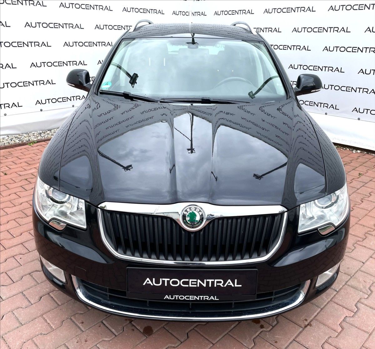 Škoda Superb, 2,0 TDi,103kW,STK 6/28 - fotka 2