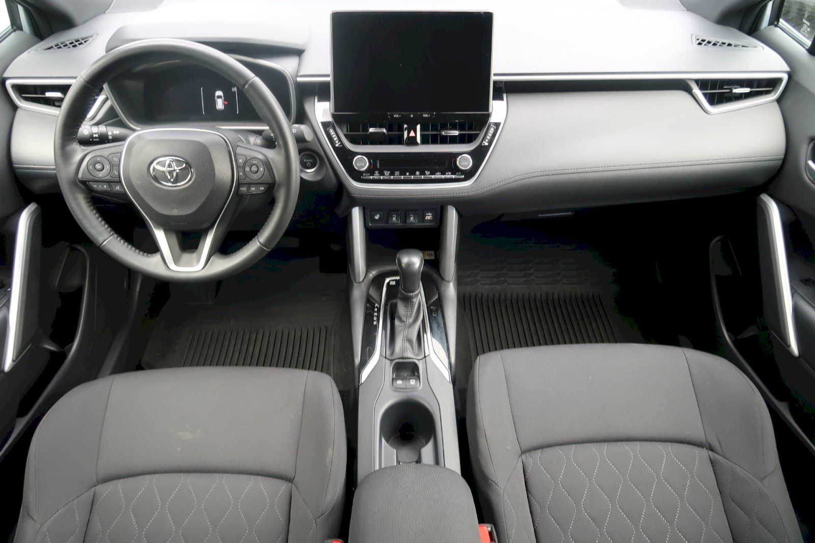 Toyota Corolla Cross, Comfort Business 2,0 Hybrid 4x - fotka 5