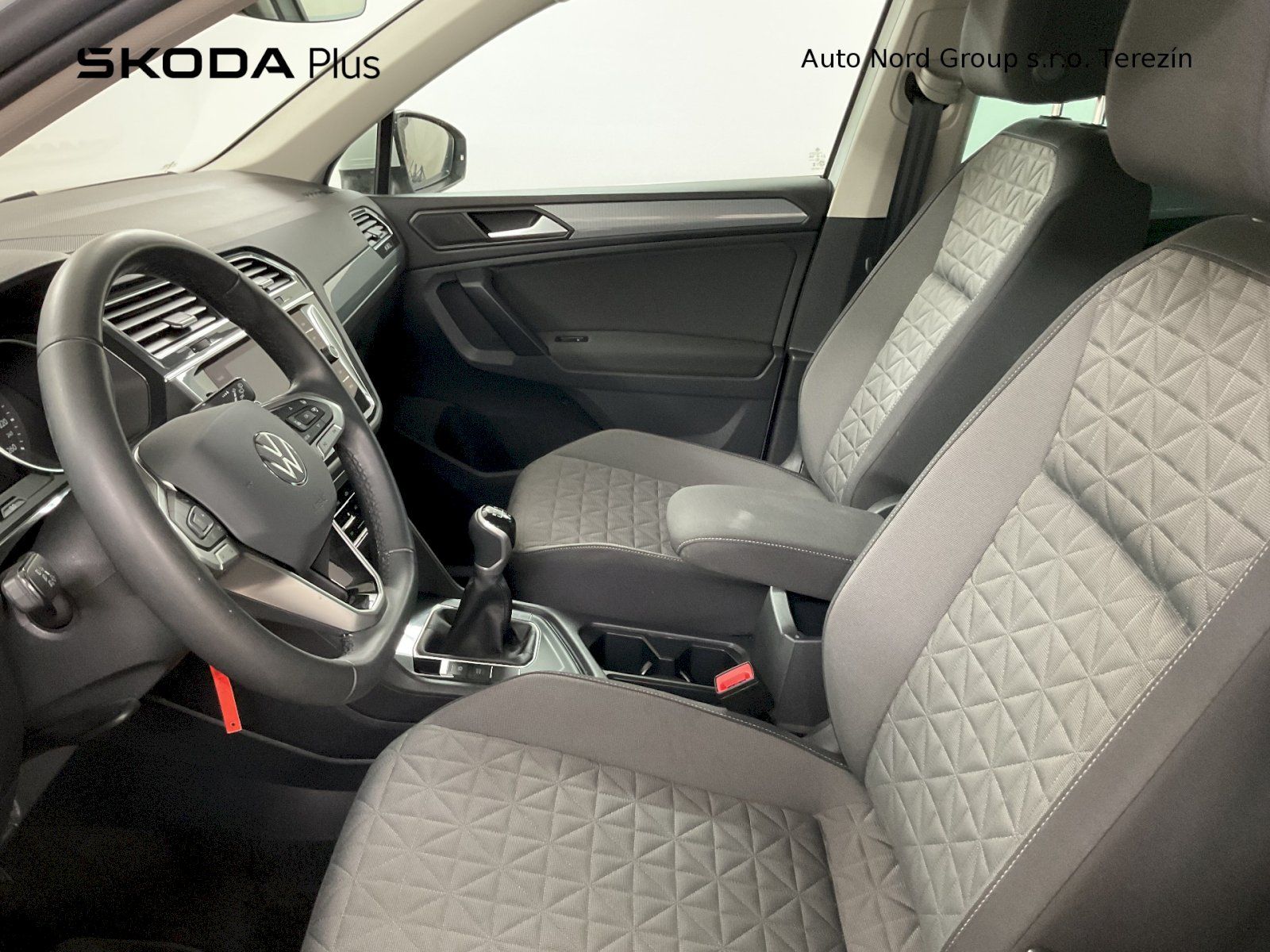Volkswagen Tiguan, 1.5 TSI ACT 110 kW Life M6F - fotka 5