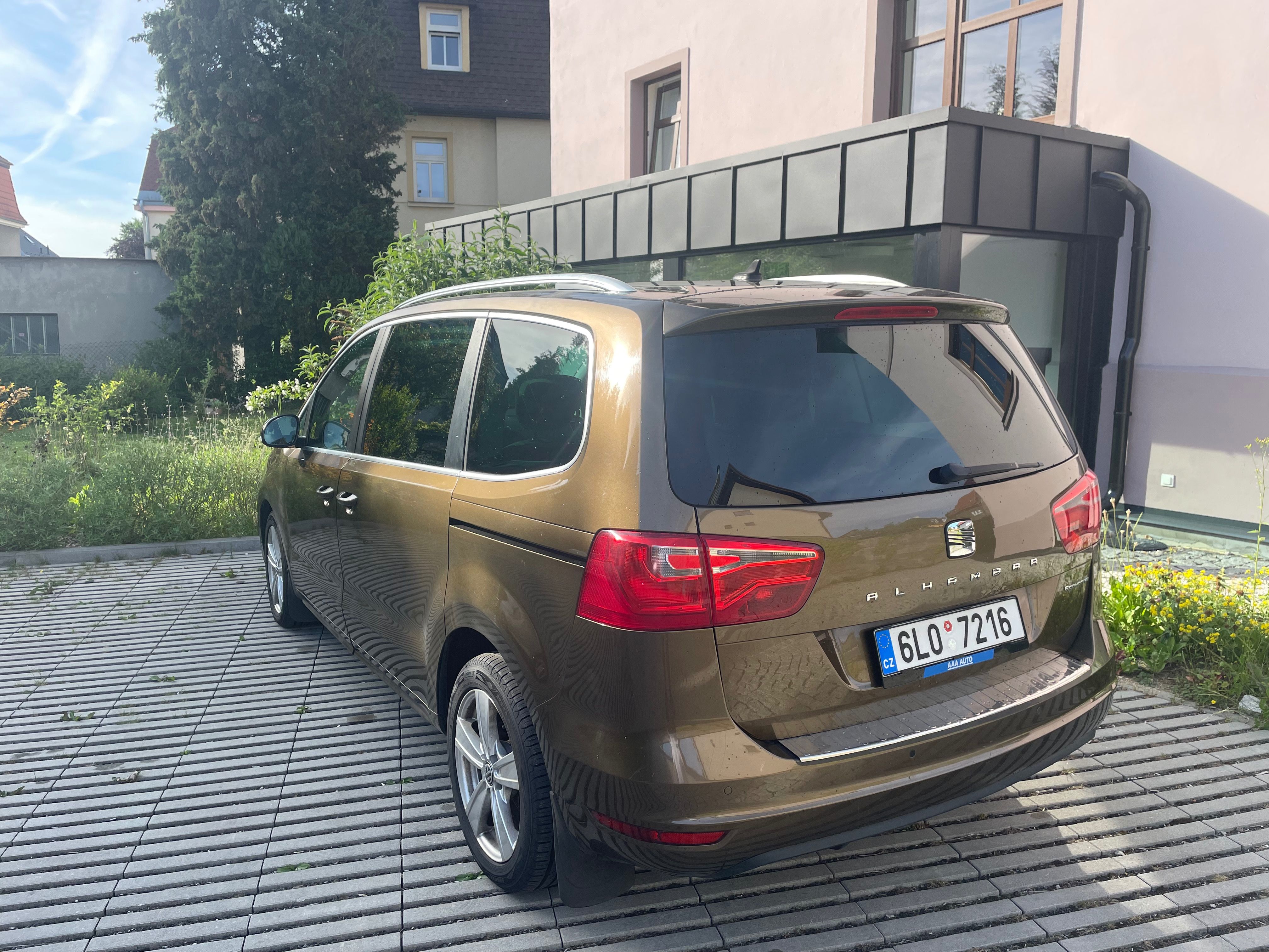 Seat Alhambra, 2,0 TDI, automat, výborný stav - fotka 3