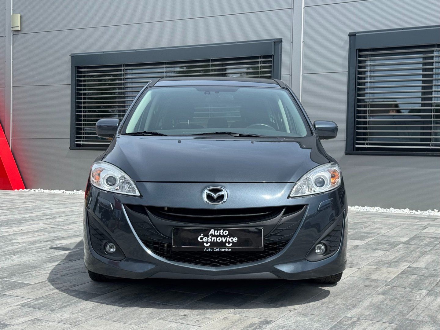 Mazda 5, 2,0 i 110 KW 7Míst - fotka 2