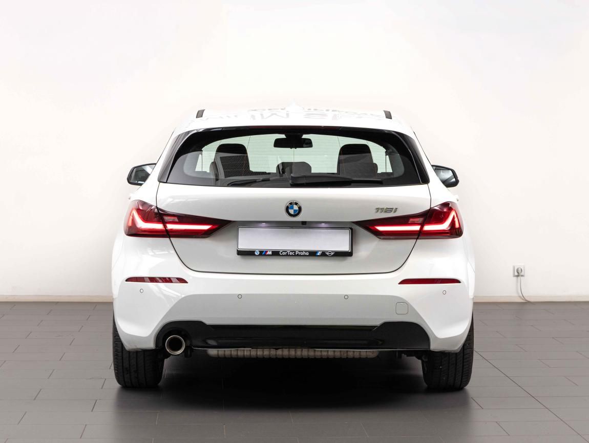 BMW Řada 1, 118i - fotka 4
