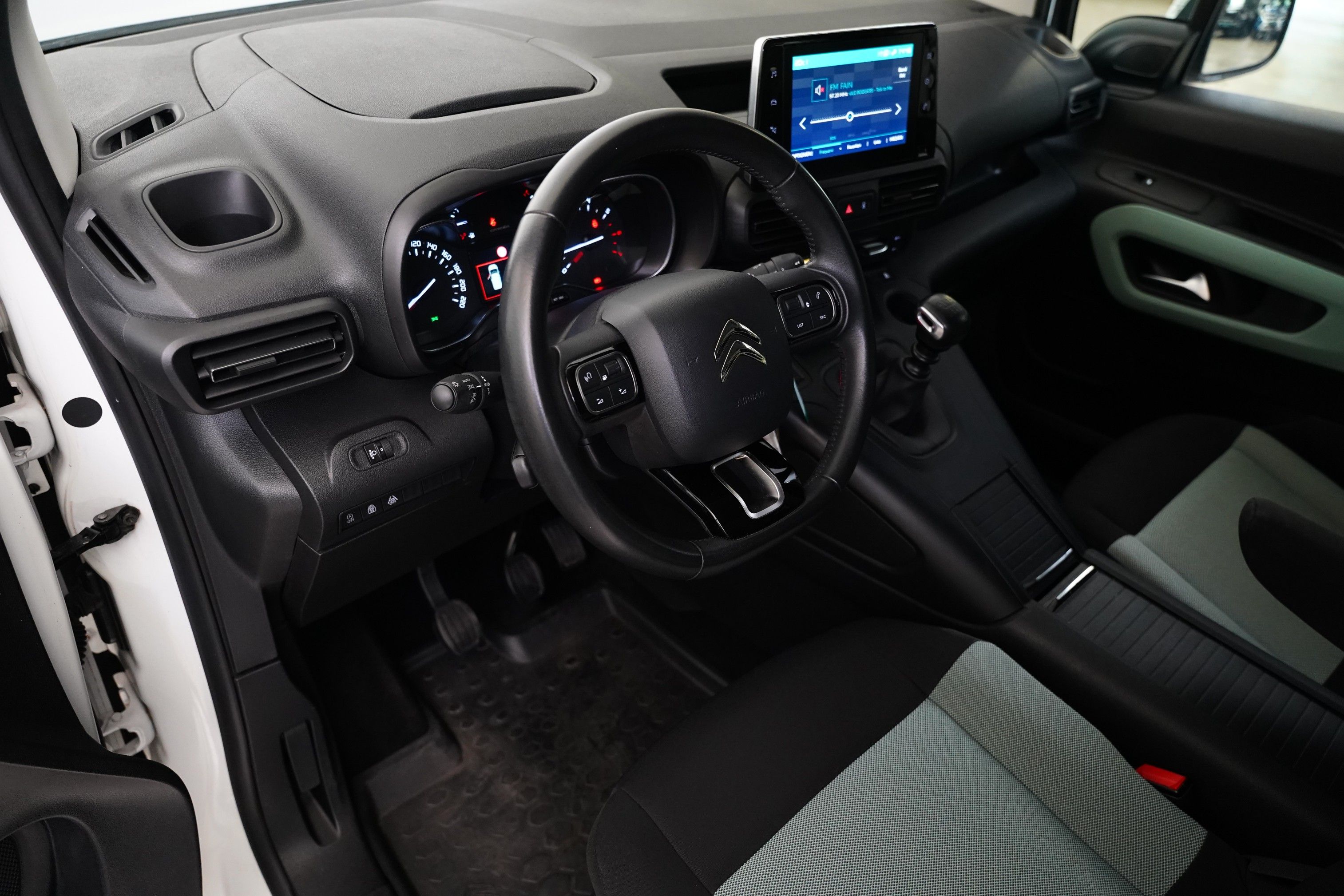 Citroën Berlingo, 1.5 Blue-HDi 96 kW Feel M - fotka 5