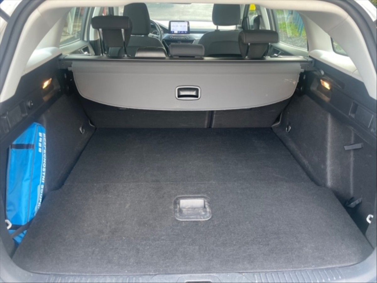 Ford Focus, 1,5 EBlue 120 Titanium - fotka 6