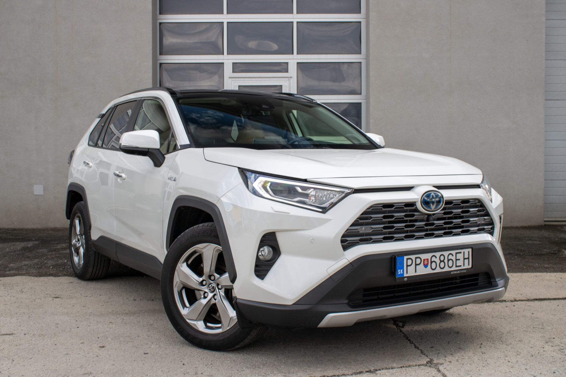 Toyota Rav4 - fotka 3