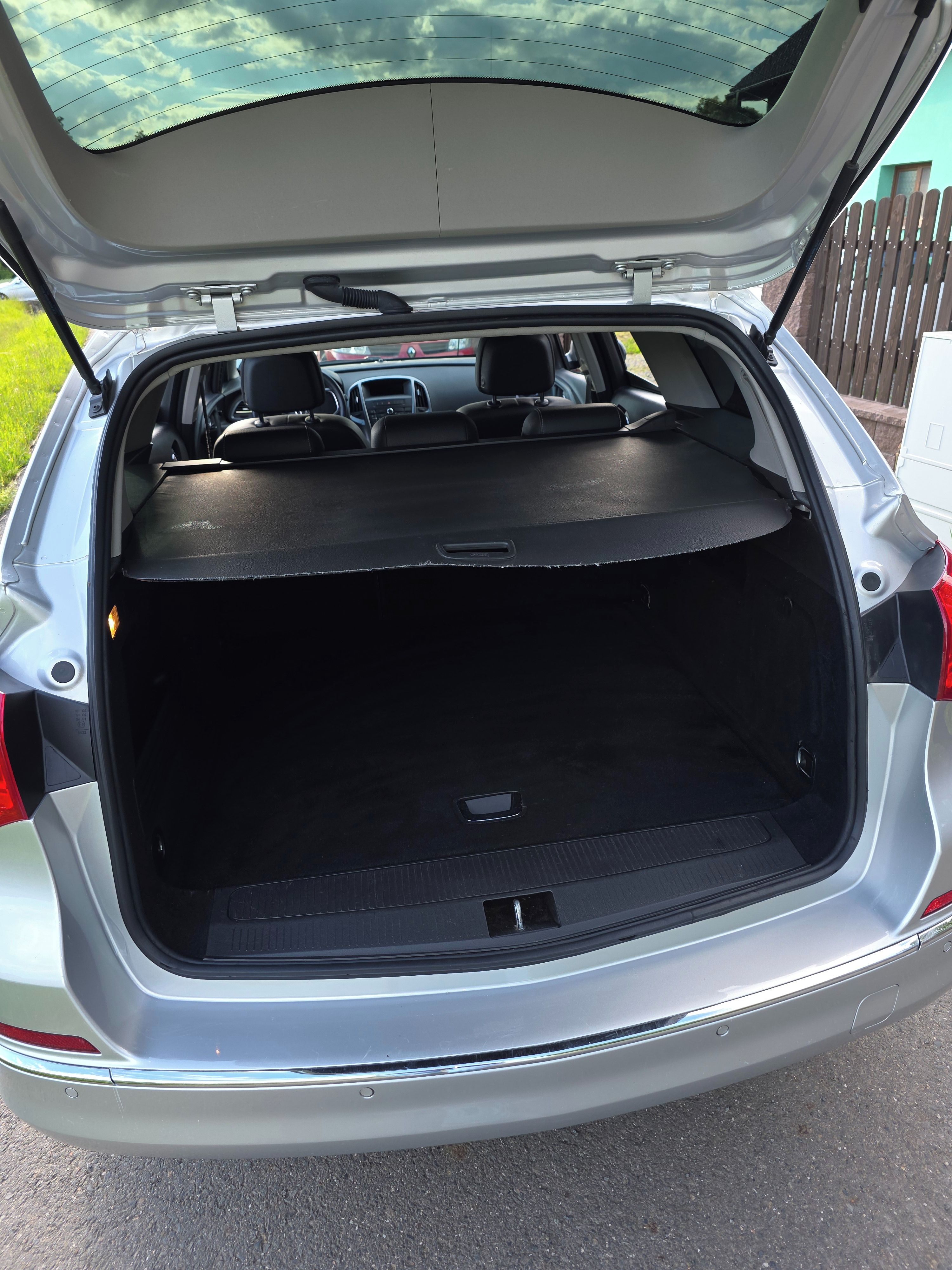 Opel Astra, J 1.6 cdti 81 kW - fotka 6