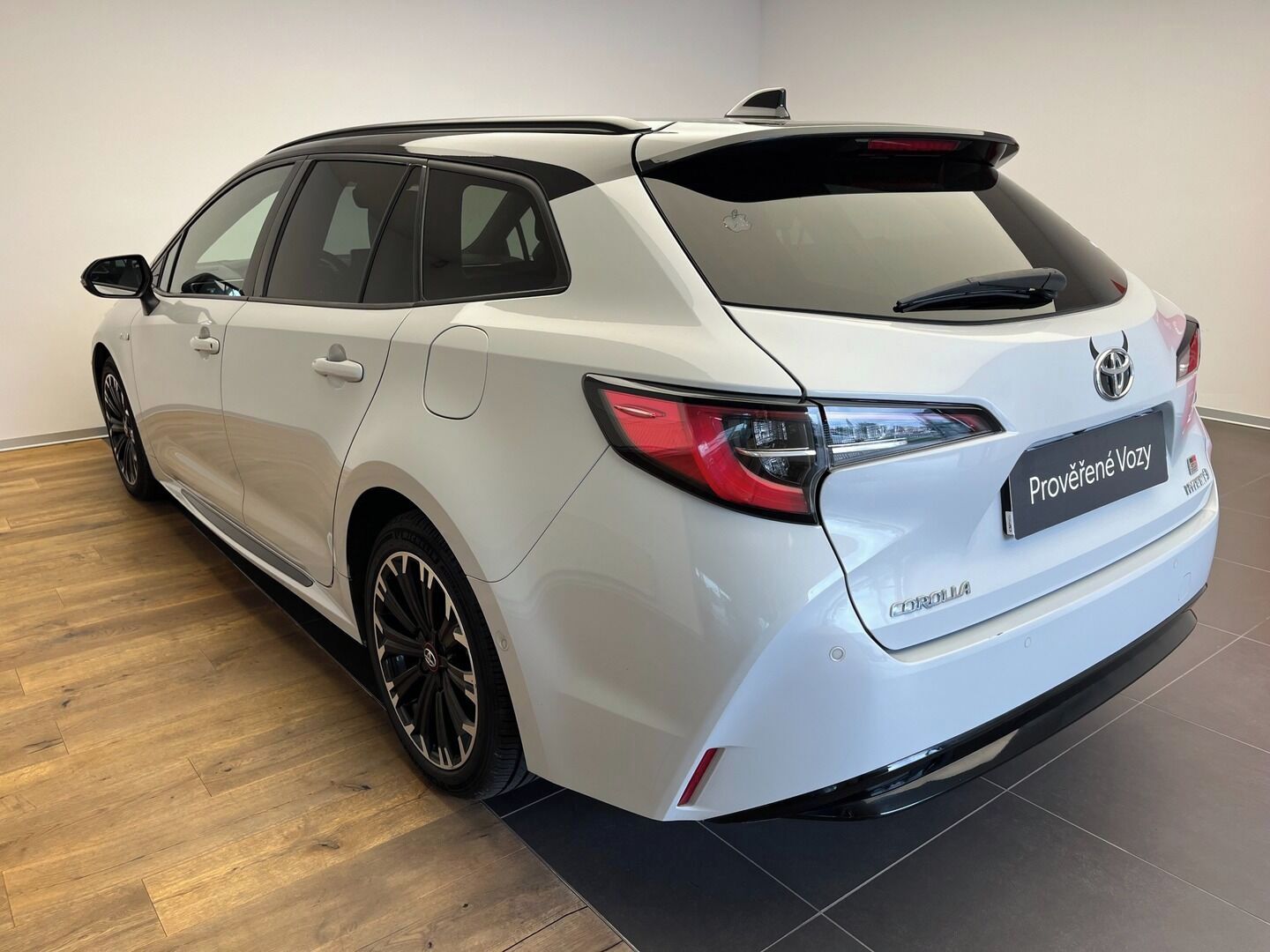 Toyota Corolla, 1.8 Hybrid GR-Sport Dynamic - fotka 6