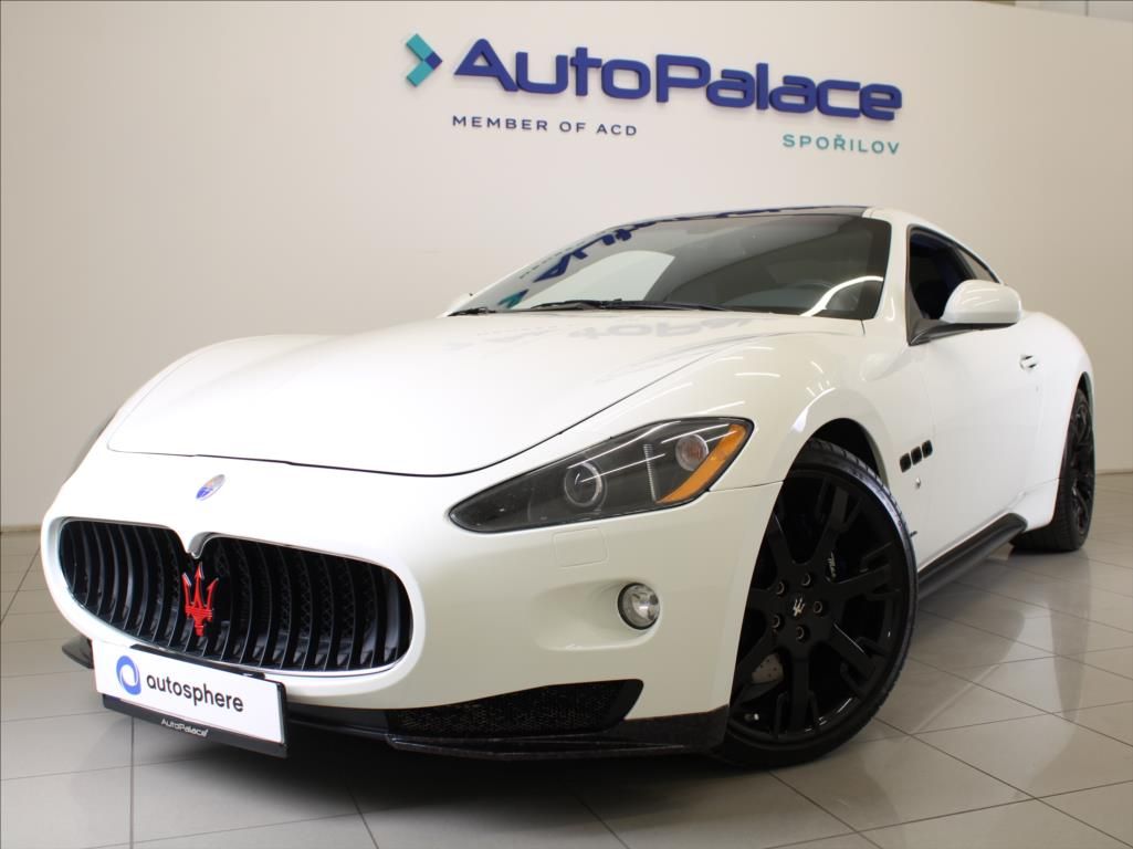 Maserati GranTurismo, 4,7 V8 S 323kW 91tkm. DPH ČR