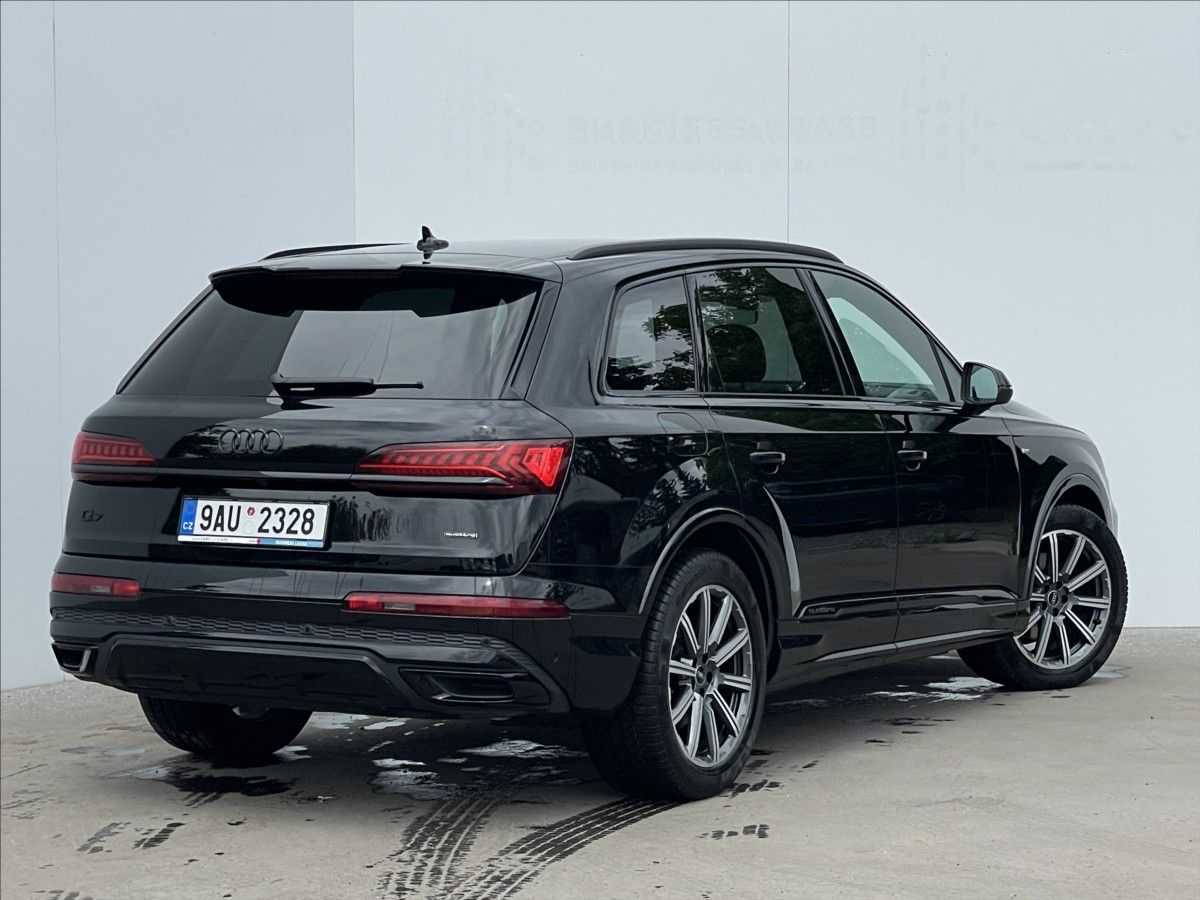 Audi Q7, 3,0 50 TDI quattro S line - fotka 3