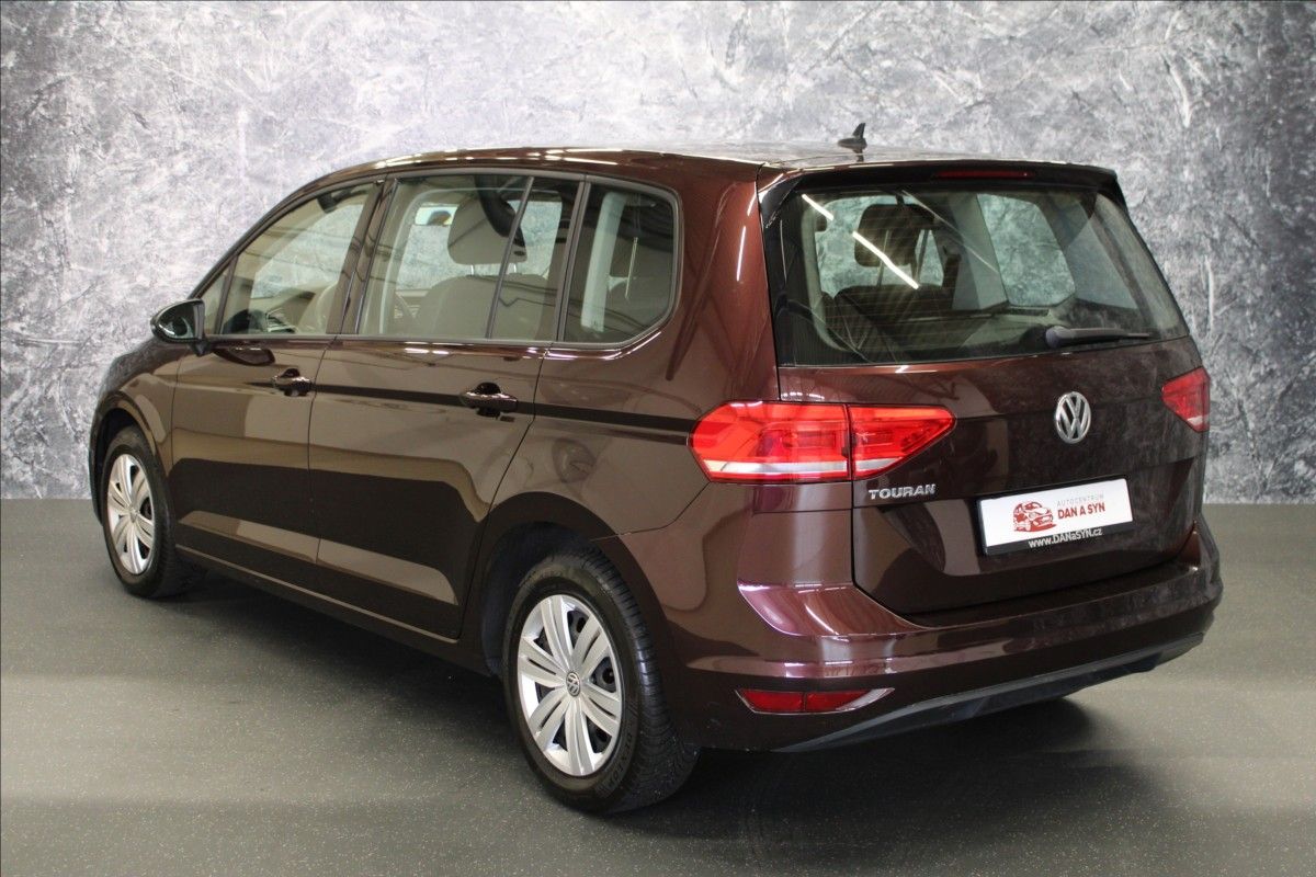 Volkswagen Touran, 1,2 TSI 1.majitel - fotka 3