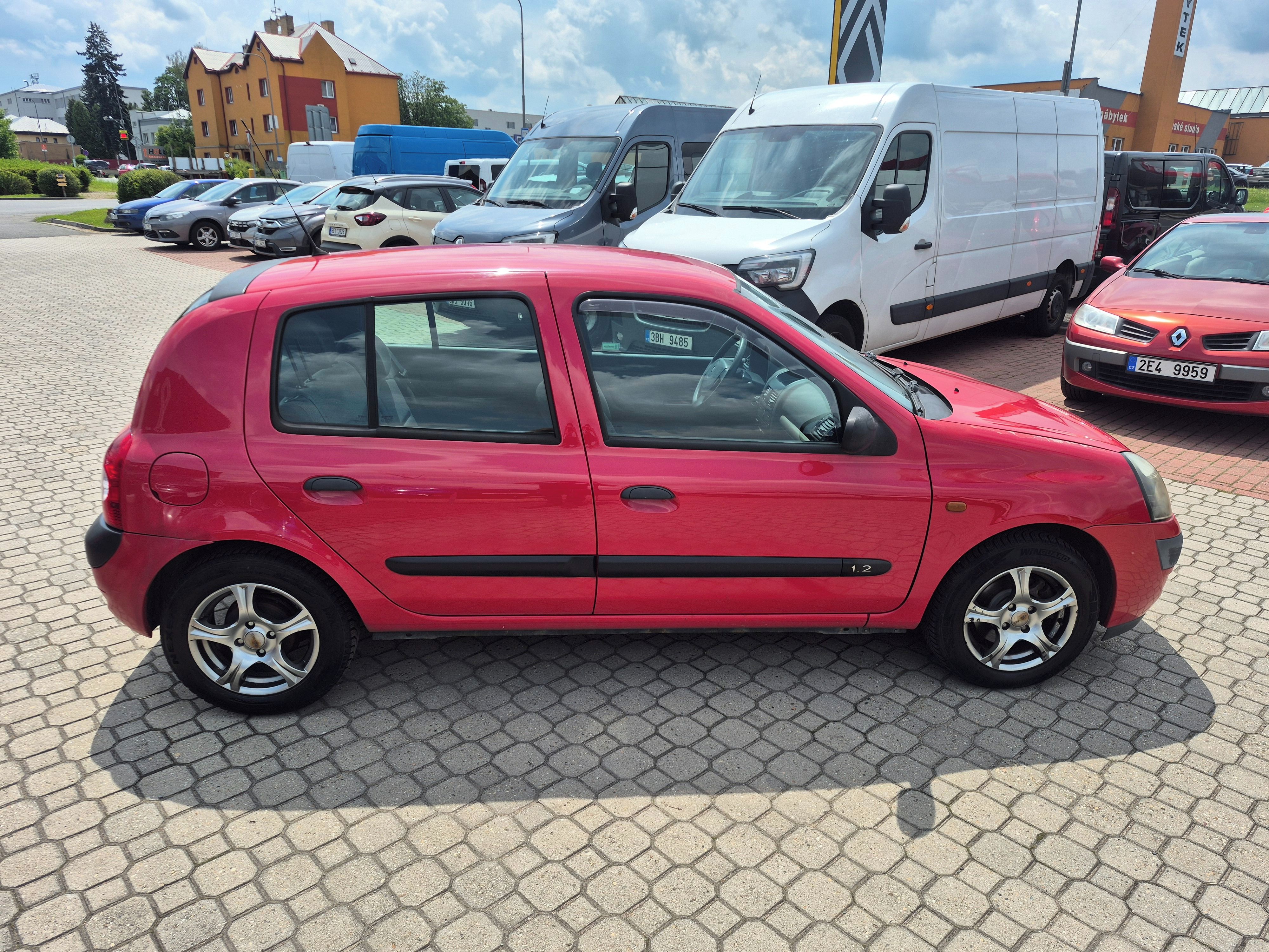 Renault Clio, 1,2/Benzín/ČR/70900km - fotka 4