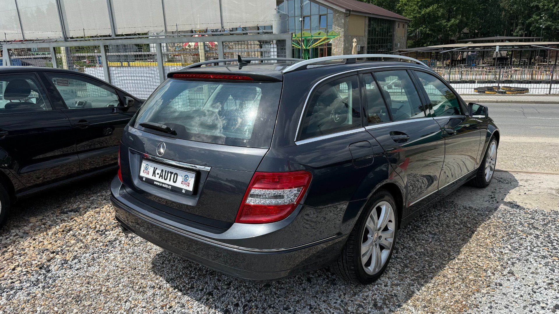 Mercedes-Benz Třídy C, C200CGI 135kW *A/T*Xenon*ALU* - fotka 4