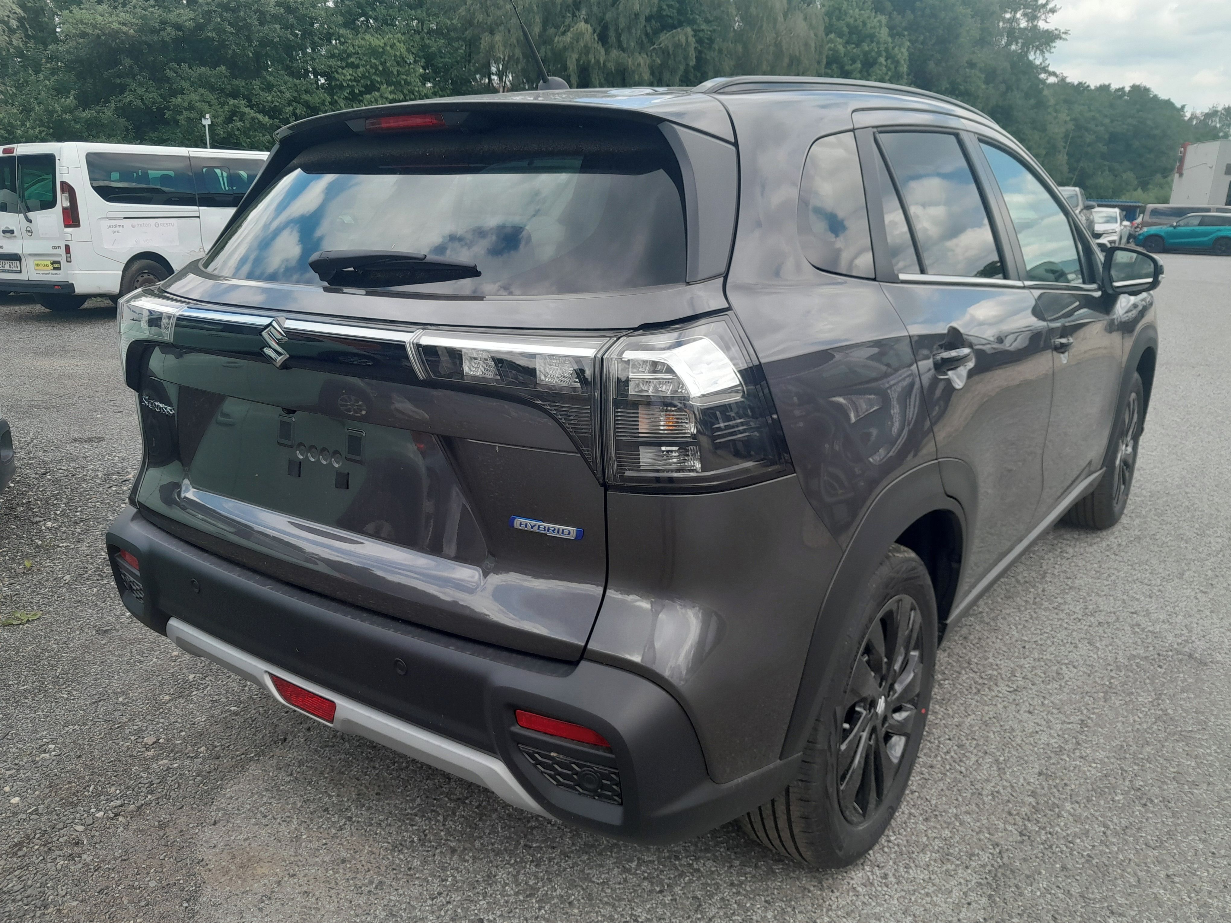 Suzuki S-Cross, 1,4 BLACK EDITION 4x4 - fotka 3