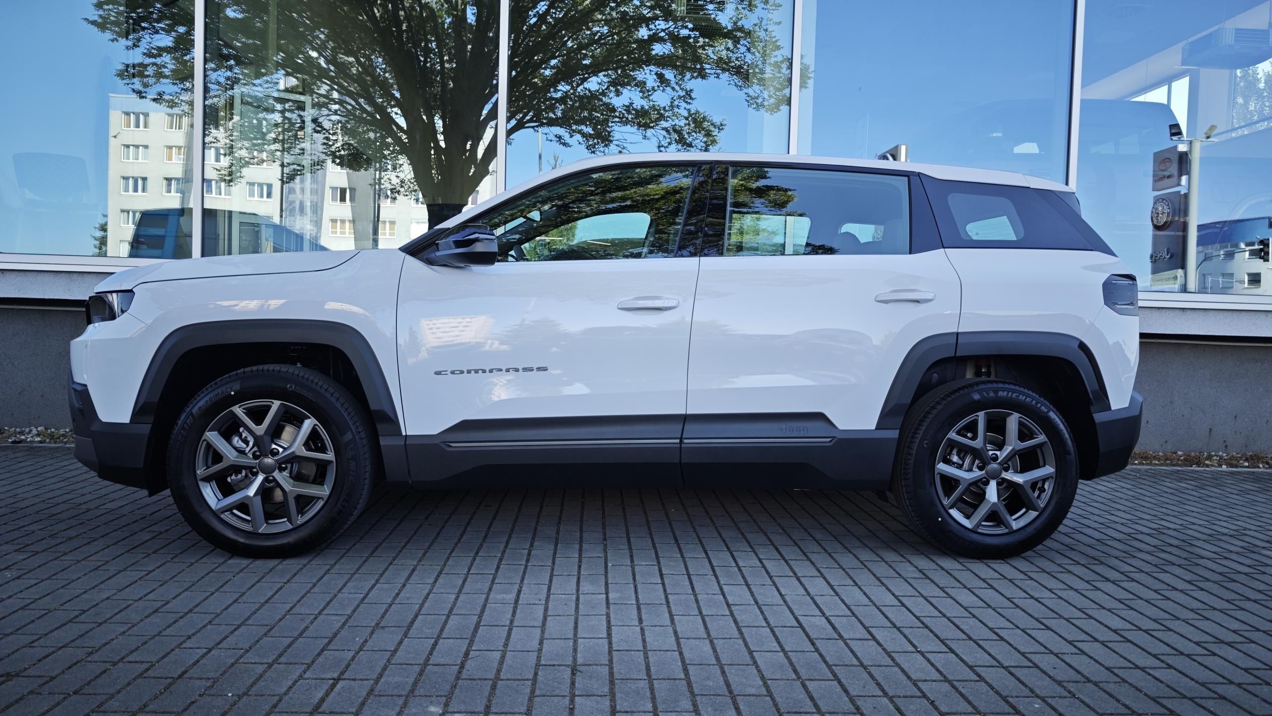 Jeep Compass, Altitude hybrid 145PS automat - fotka 6